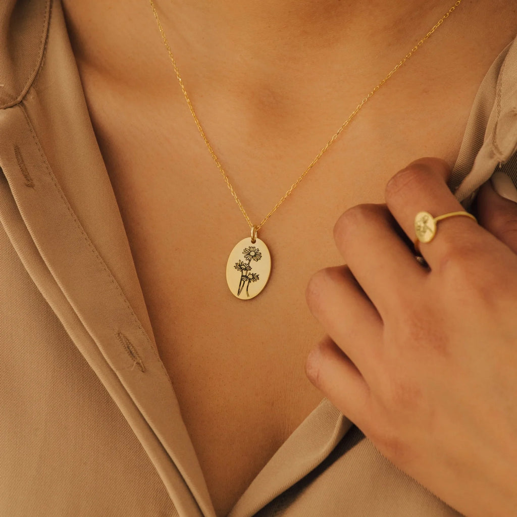 Oval Birth Flower Necklace Silver 18K Gold Plated