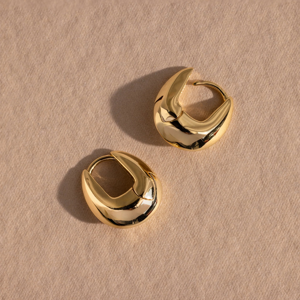 Bold Oval Huggies Silver 18K Gold Plated