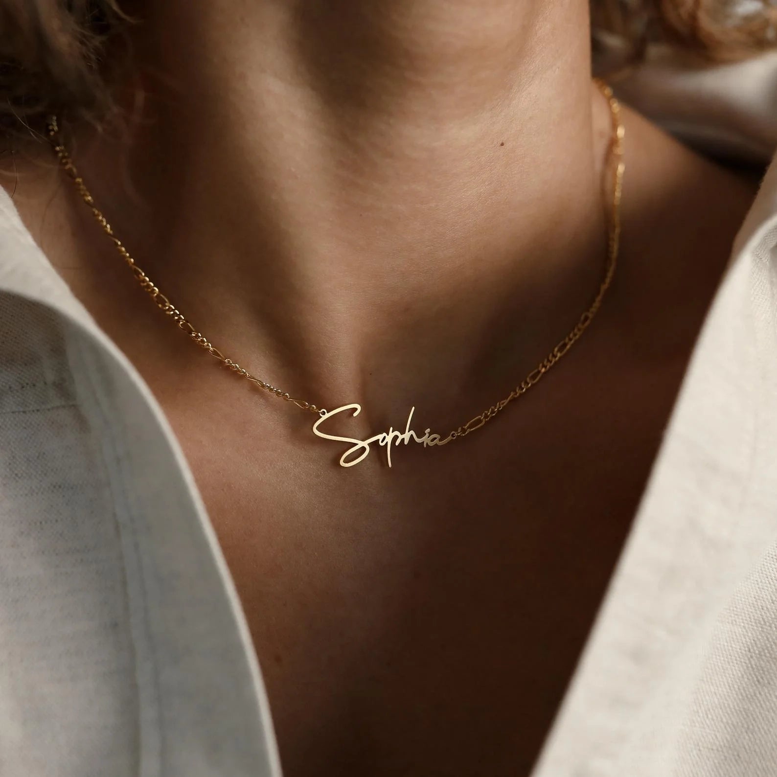 Carrie Figaro Chain Name Necklace Silver 18K Gold Plated