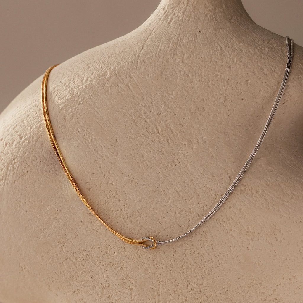 Love Knot Chain Necklace Silver 18K Gold Plated