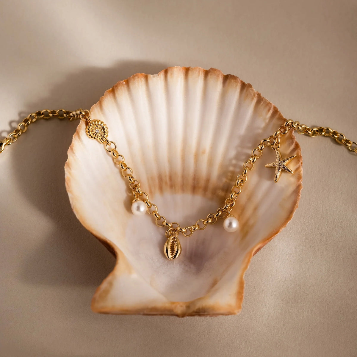 Seaside Pearl Charm Bracelet Silver 18K Gold Plated
