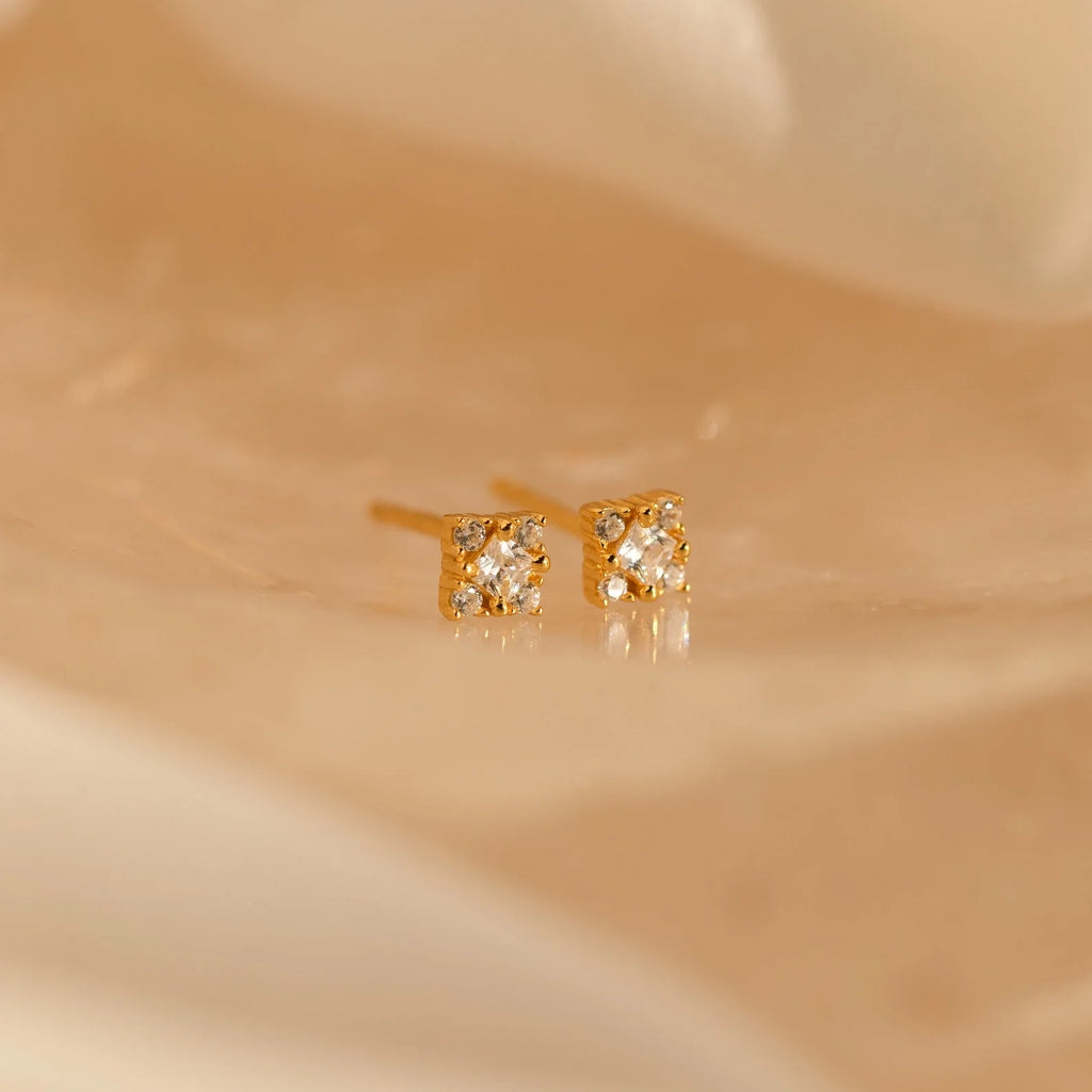 Daydreamer Diamond Studs Silver 18K Gold Plated