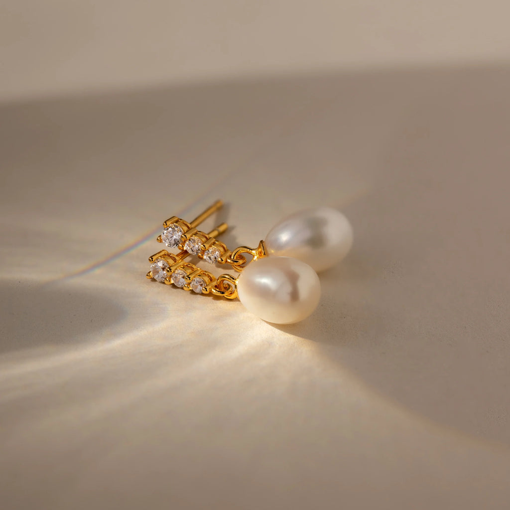 Diamond Pearl Droplet Earrings Silver 18K Gold Plated