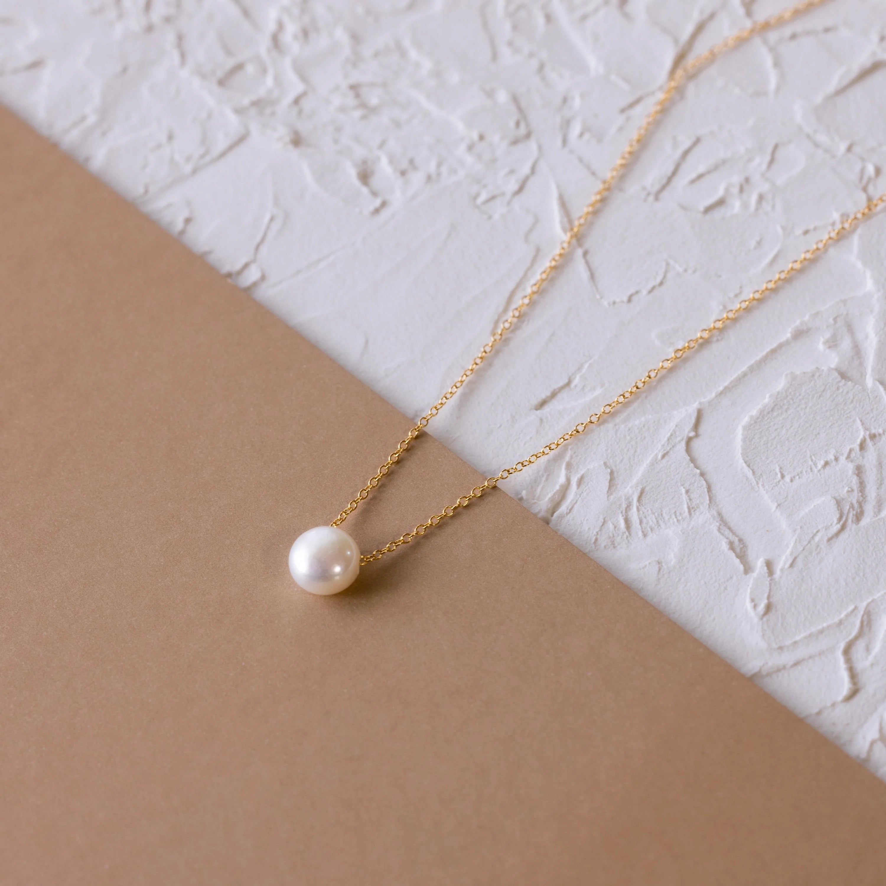 Classic Pearl Pendant Necklace Silver 18K Gold Plated