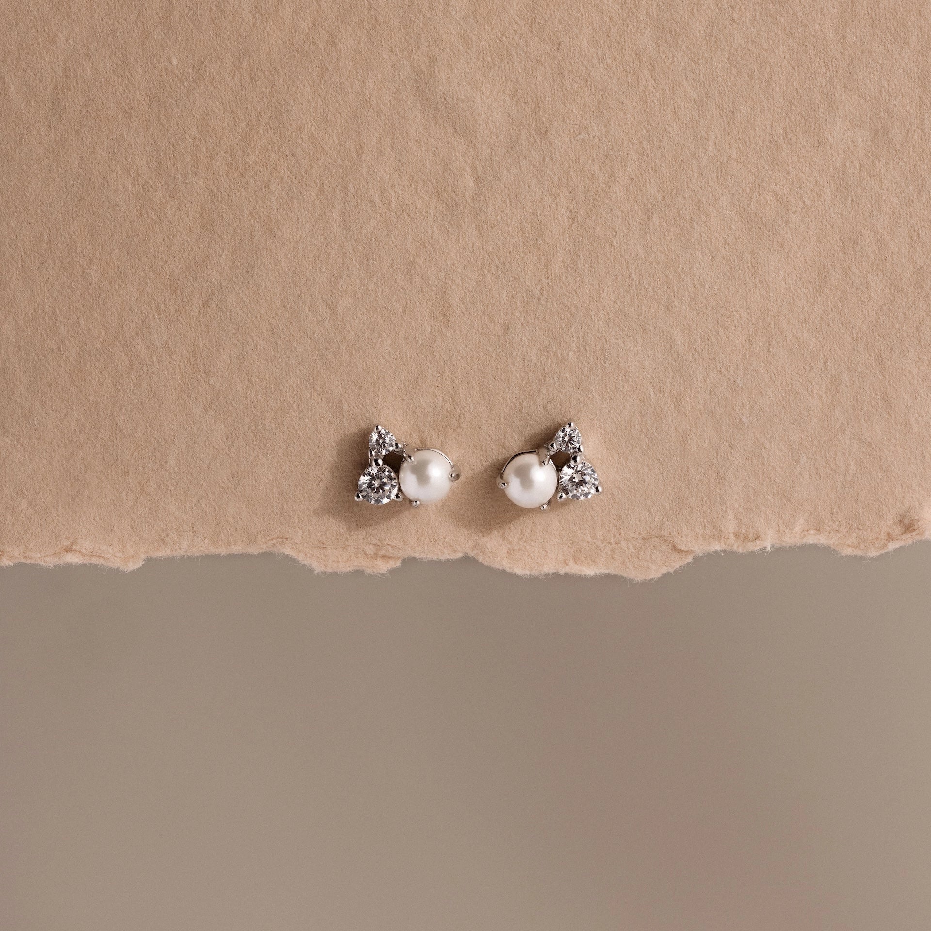 Pearl Diamond Cluster Studs Silver 18K Gold Plated