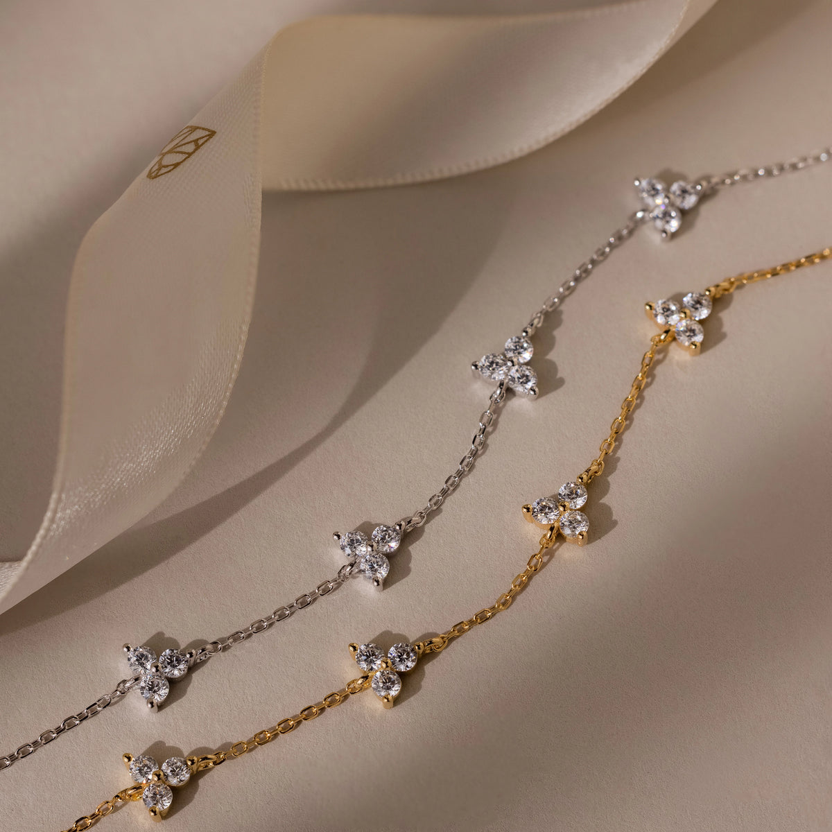 Mini Lily Diamond Bracelet Silver 18K Gold Plated