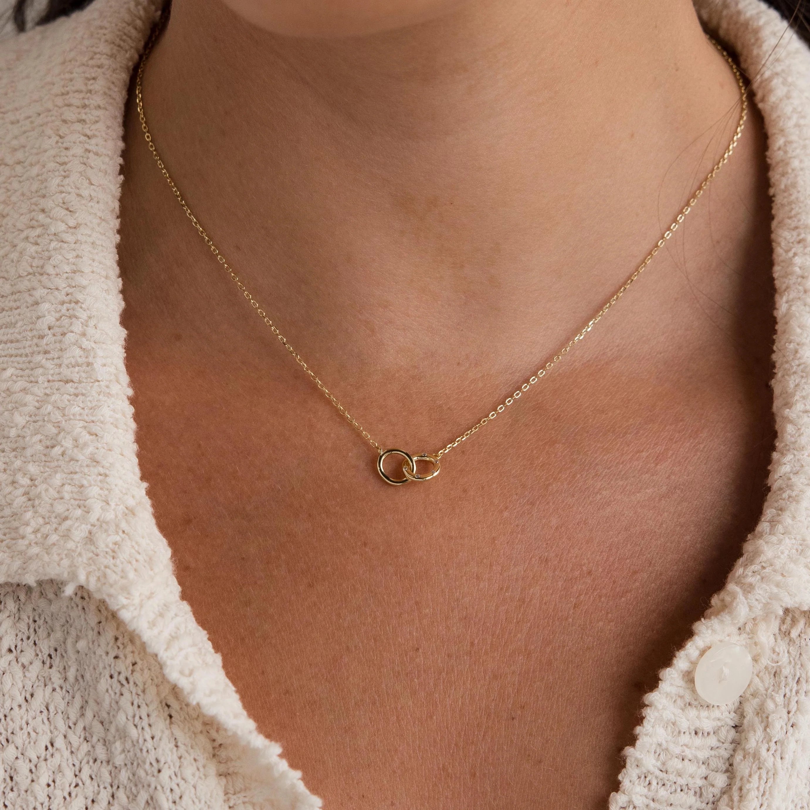 Diamond Interlocking Circle Necklace Silver 18K Gold Plated