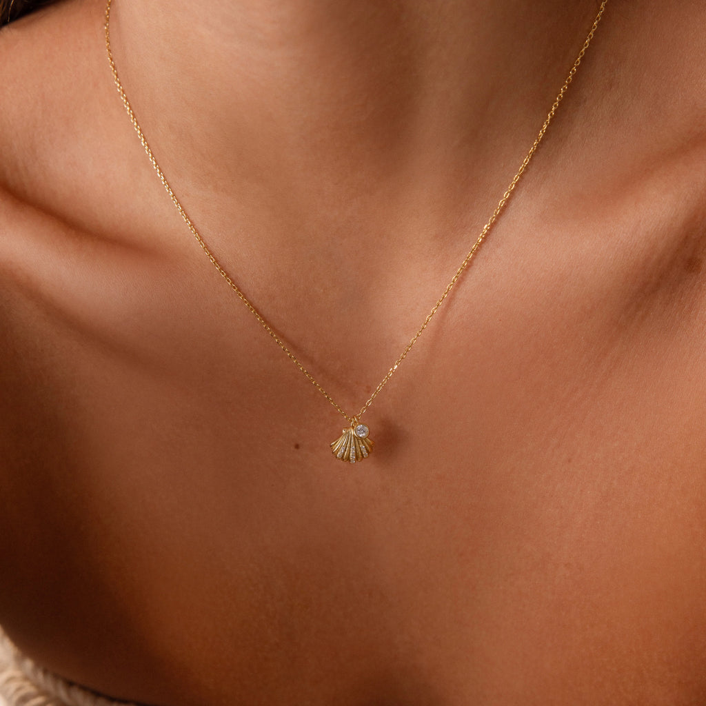 Diamond Seashell Charm Necklace Silver 18K Gold Plated