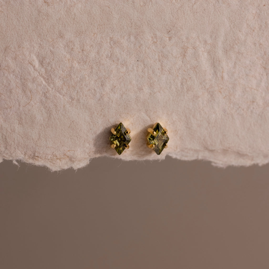 Peridot Rhombus Flatback Studs Silver 18K Gold Plated