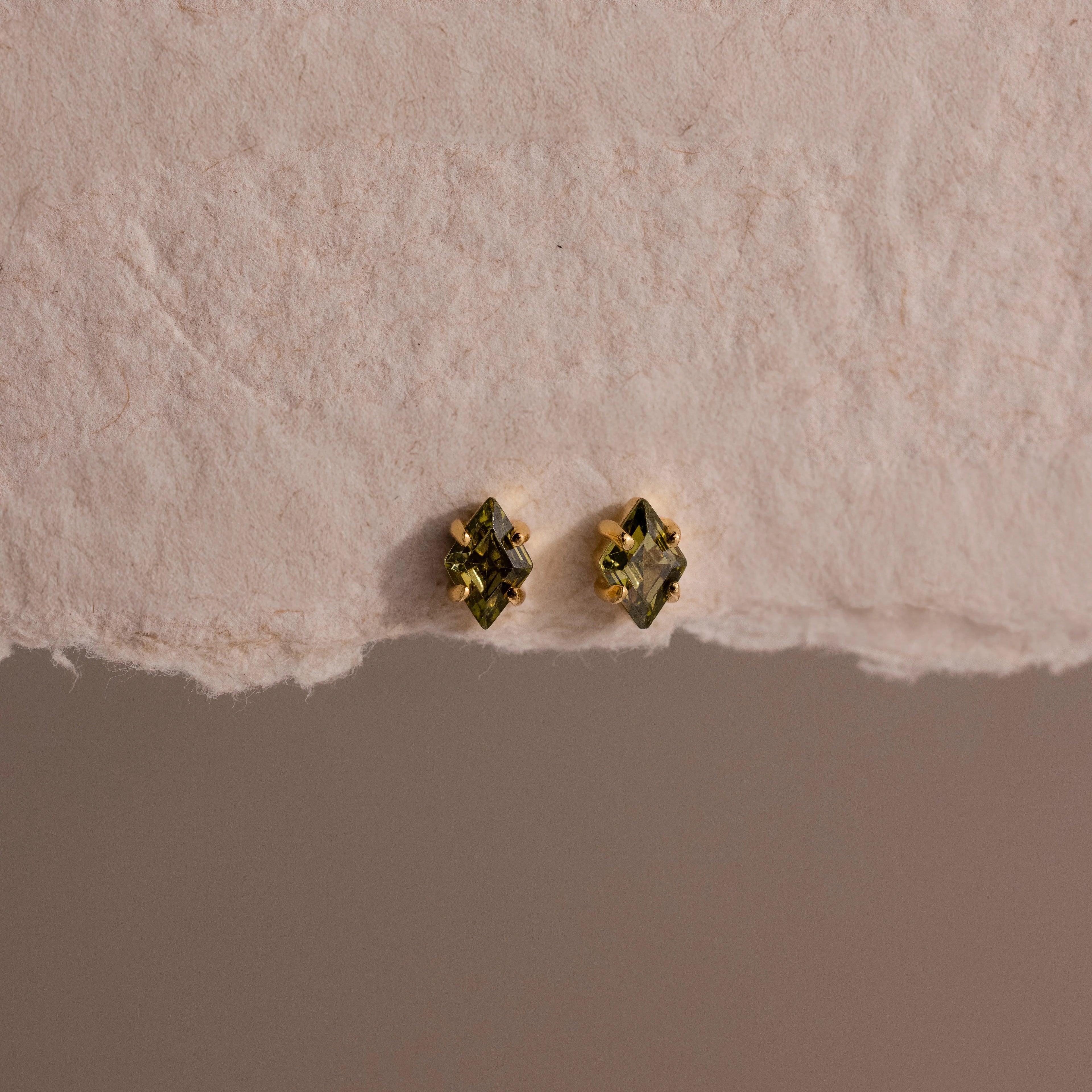 Peridot Rhombus Flatback Studs Silver 18K Gold Plated
