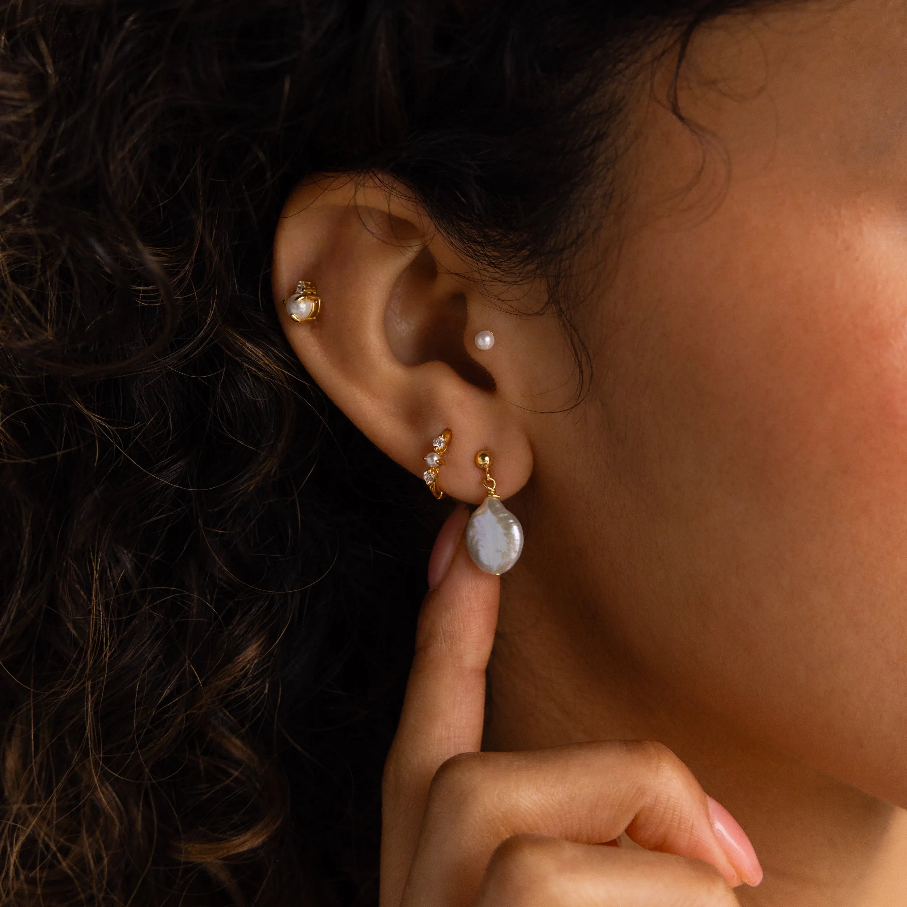 Round Pearl Drop Earrings Silver 18K Gold Plated