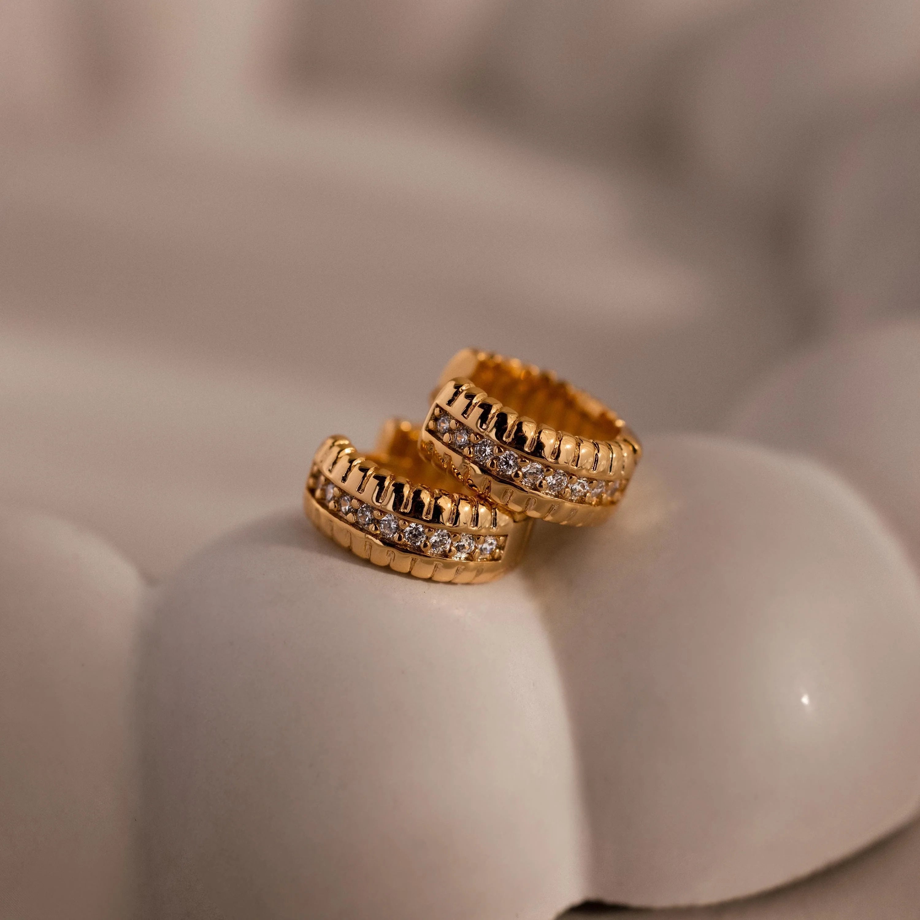Diamonds Ribbed Pave Huggies Silver 18K Gold Plated
