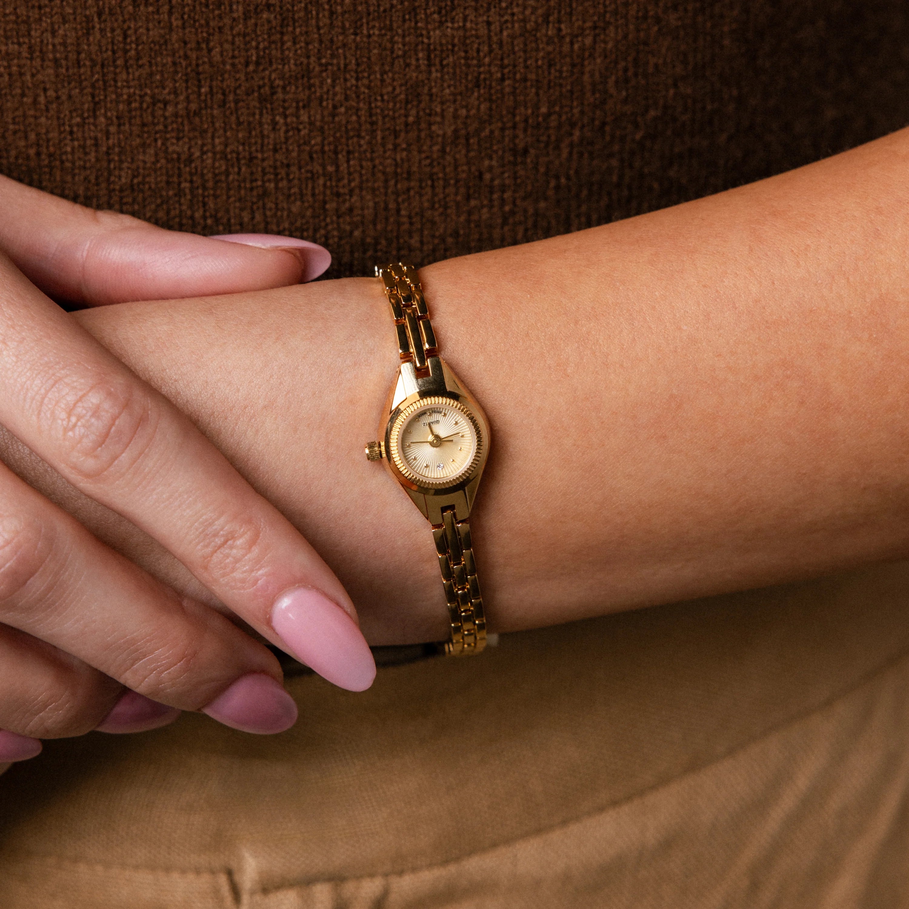 Petite Round Timepiece Silver 18K Gold Plated