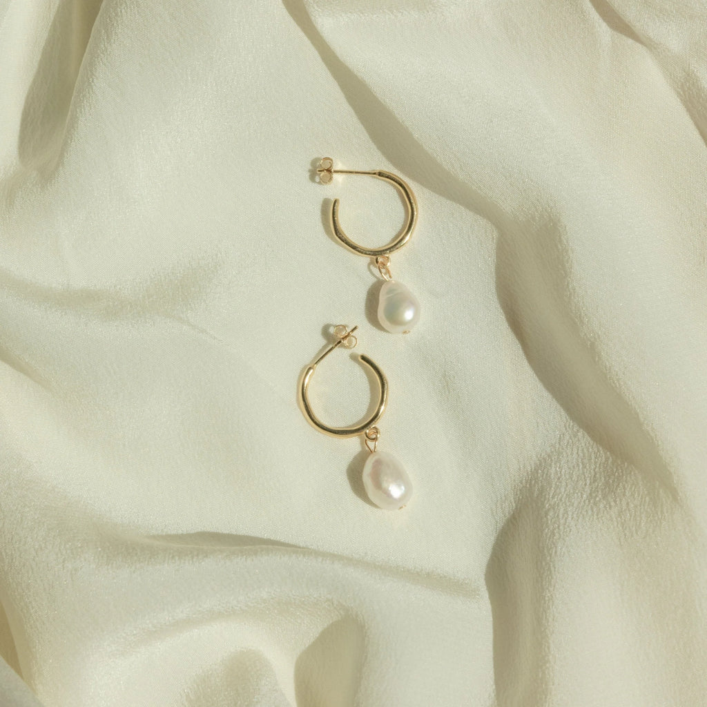 Margot Pearl Hoops