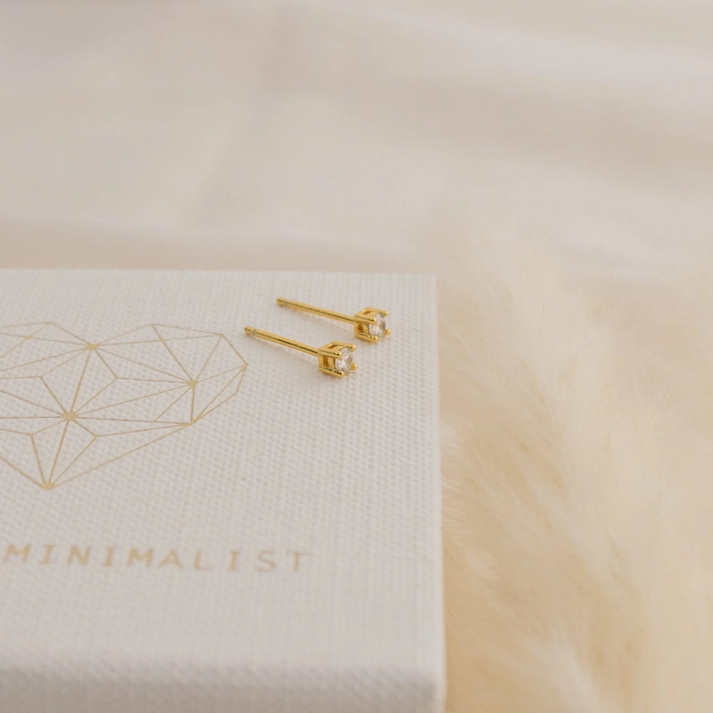 Diamond Minimalist Studs Silver 18K Gold Plated