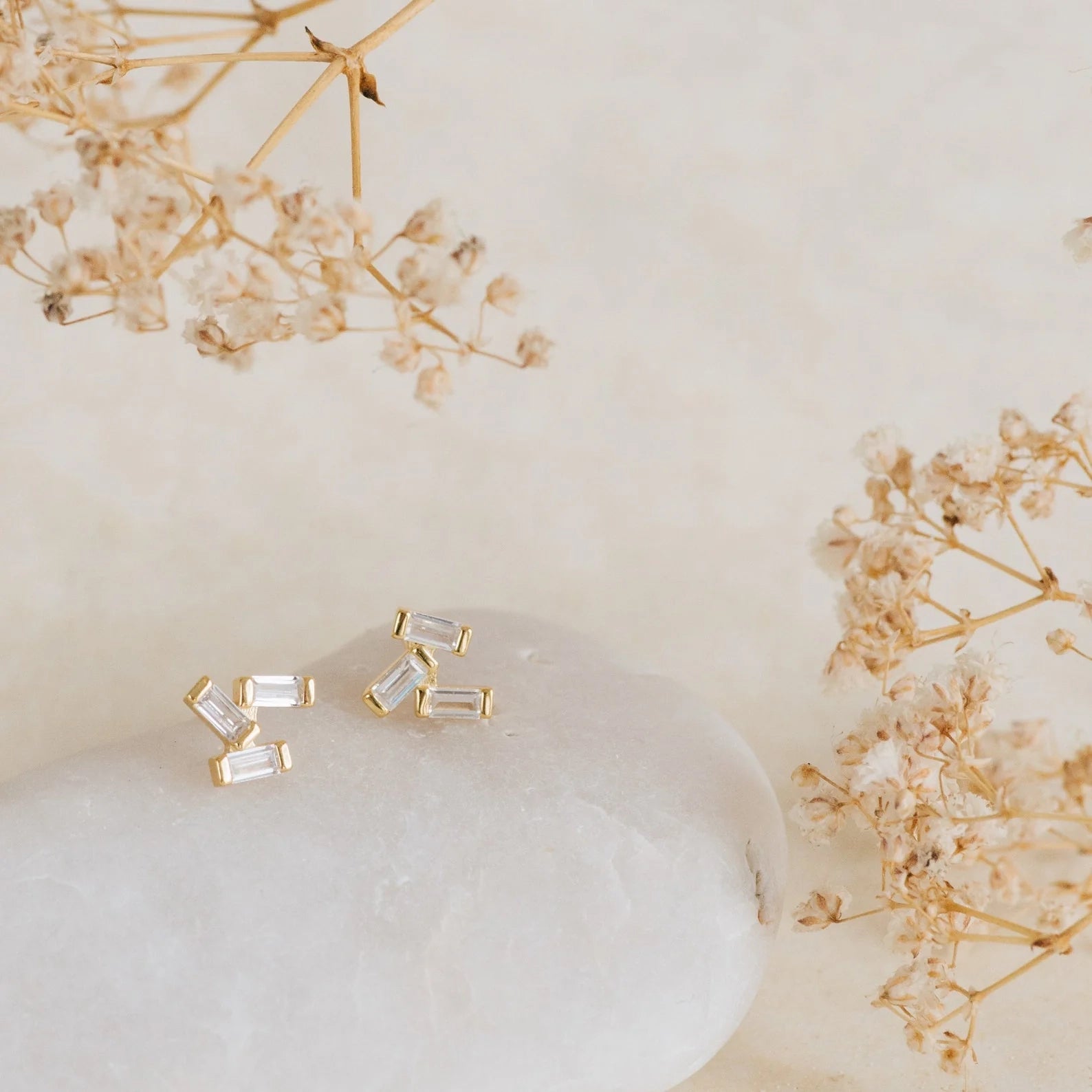 Glacier Diamond Studs Silver 18K Gold Plated