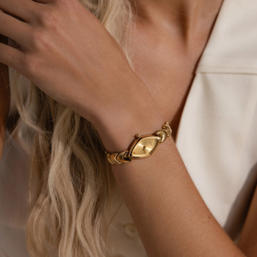 Geometric Oval Timepiece Silver 18K Gold Plated