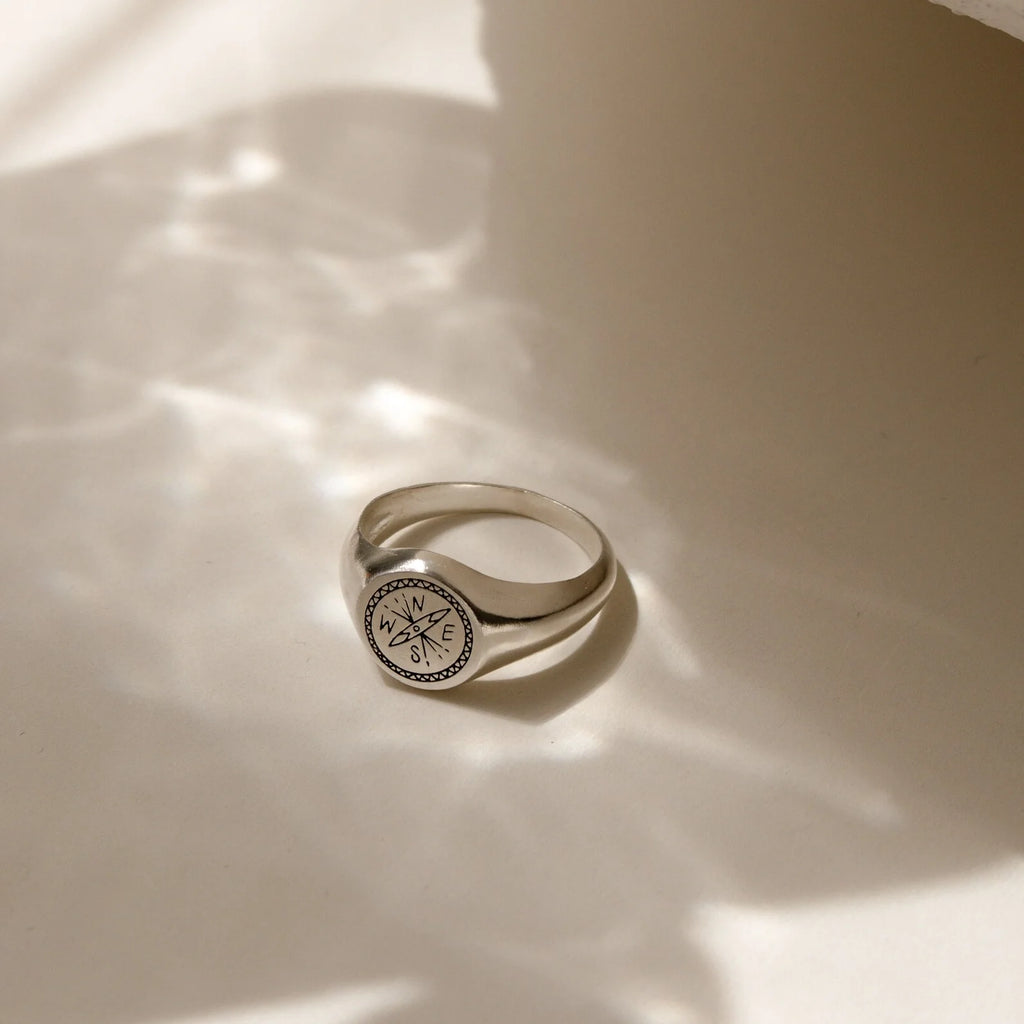 Wanderlust Signet Ring Silver 18K Gold Plated