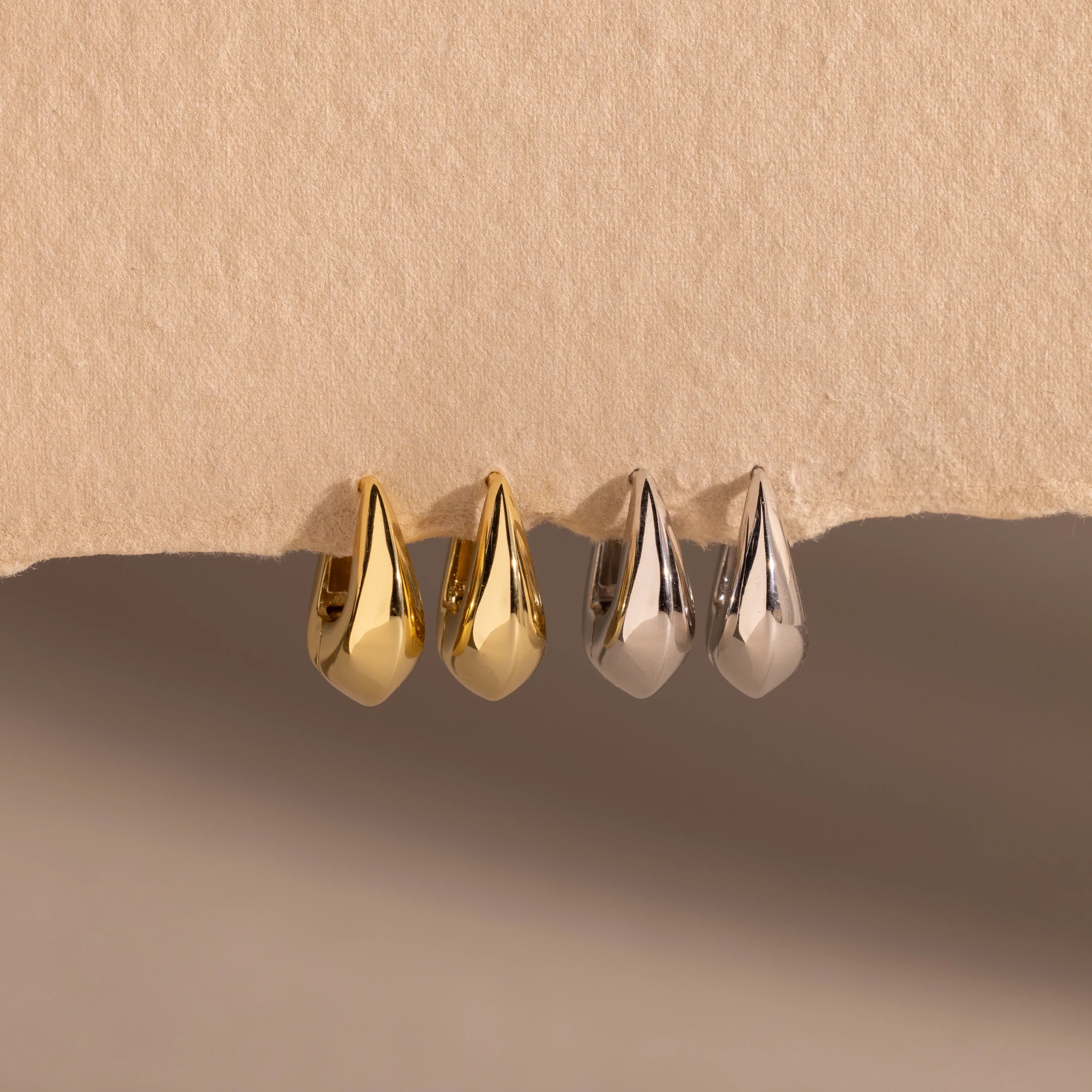 Bold Oval Huggies Silver 18K Gold Plated