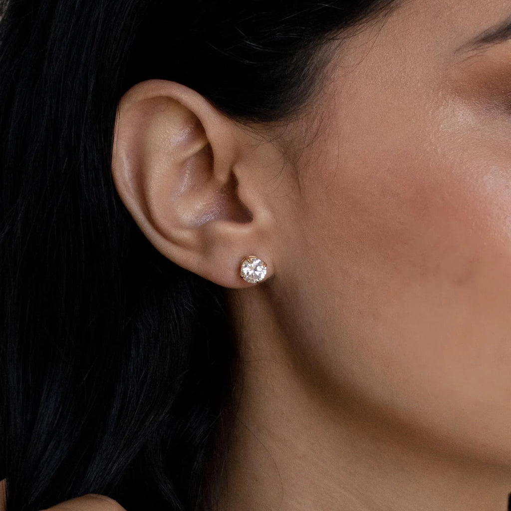 Round Diamond Studs Silver 18K Gold Plated