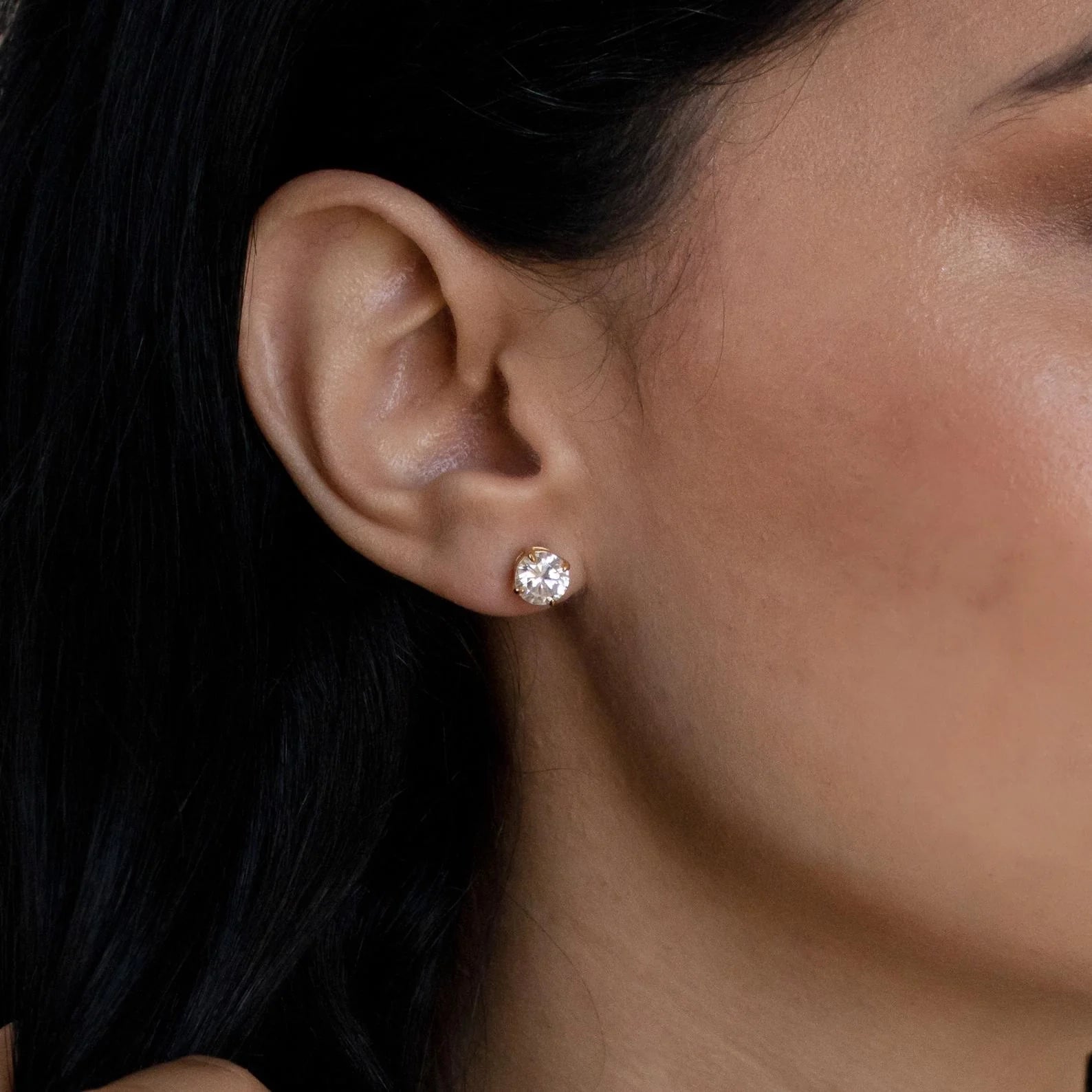 Round Diamond Studs Silver 18K Gold Plated