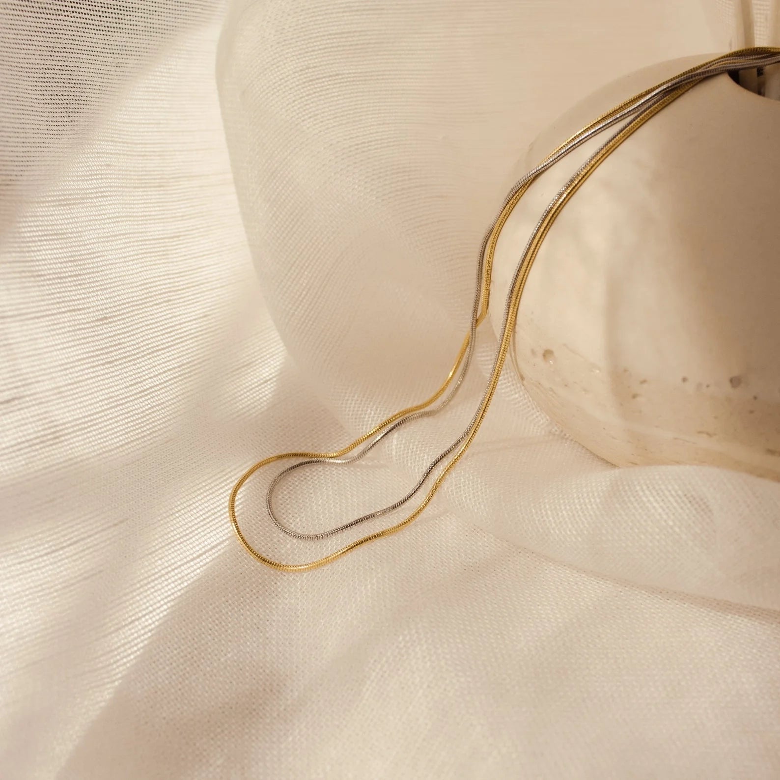 Alice Thin Snake Chain Necklace