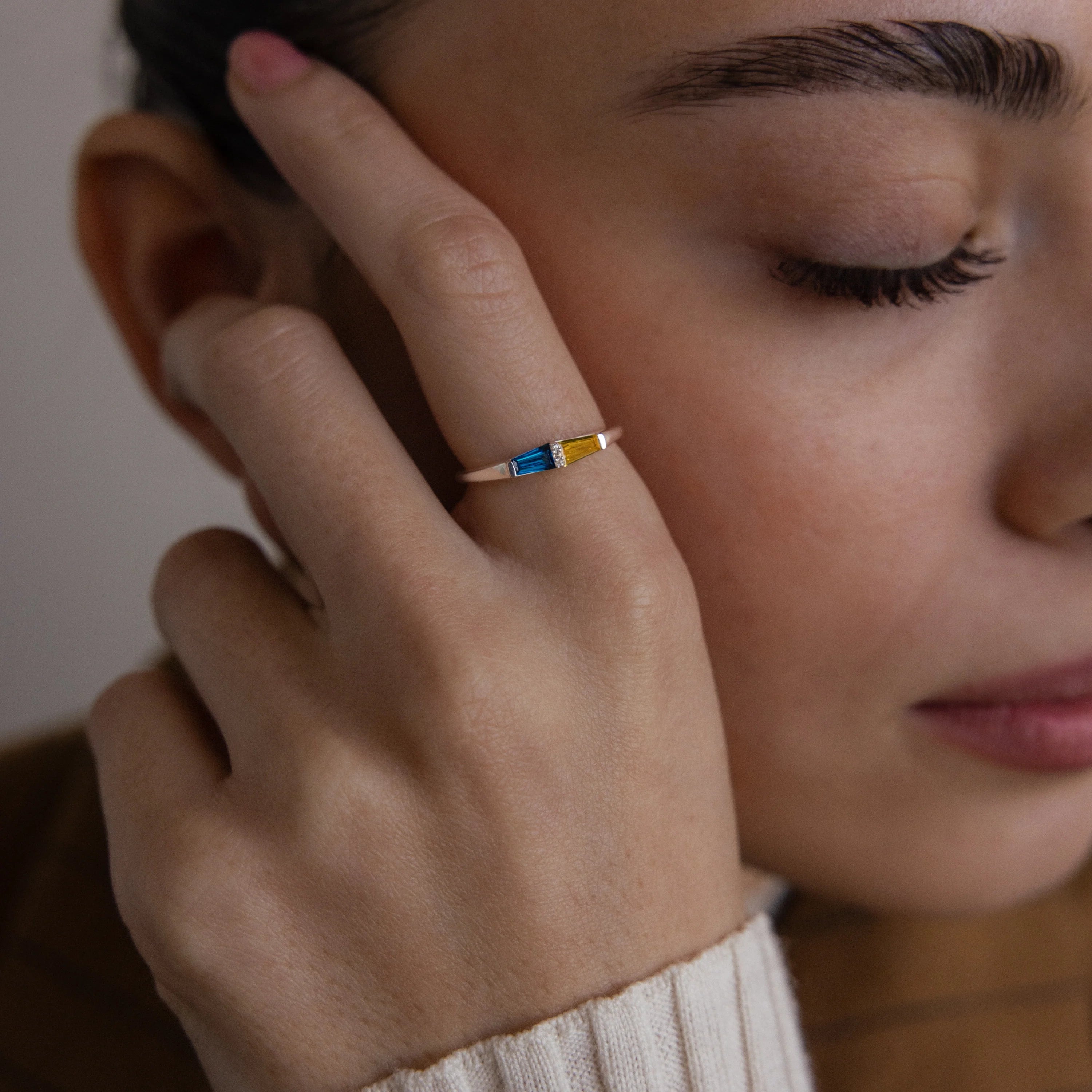 Toi et Moi Tapered Birthstone Ring Silver 18K Gold Plated