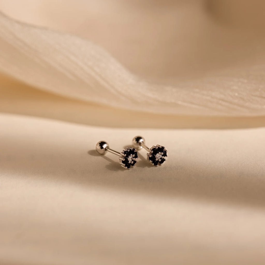 Onyx Flower FlatBack Studs Silver 18K Gold Plated