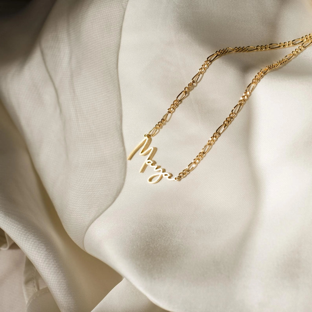 Carrie Figaro Chain Name Necklace Silver 18K Gold Plated