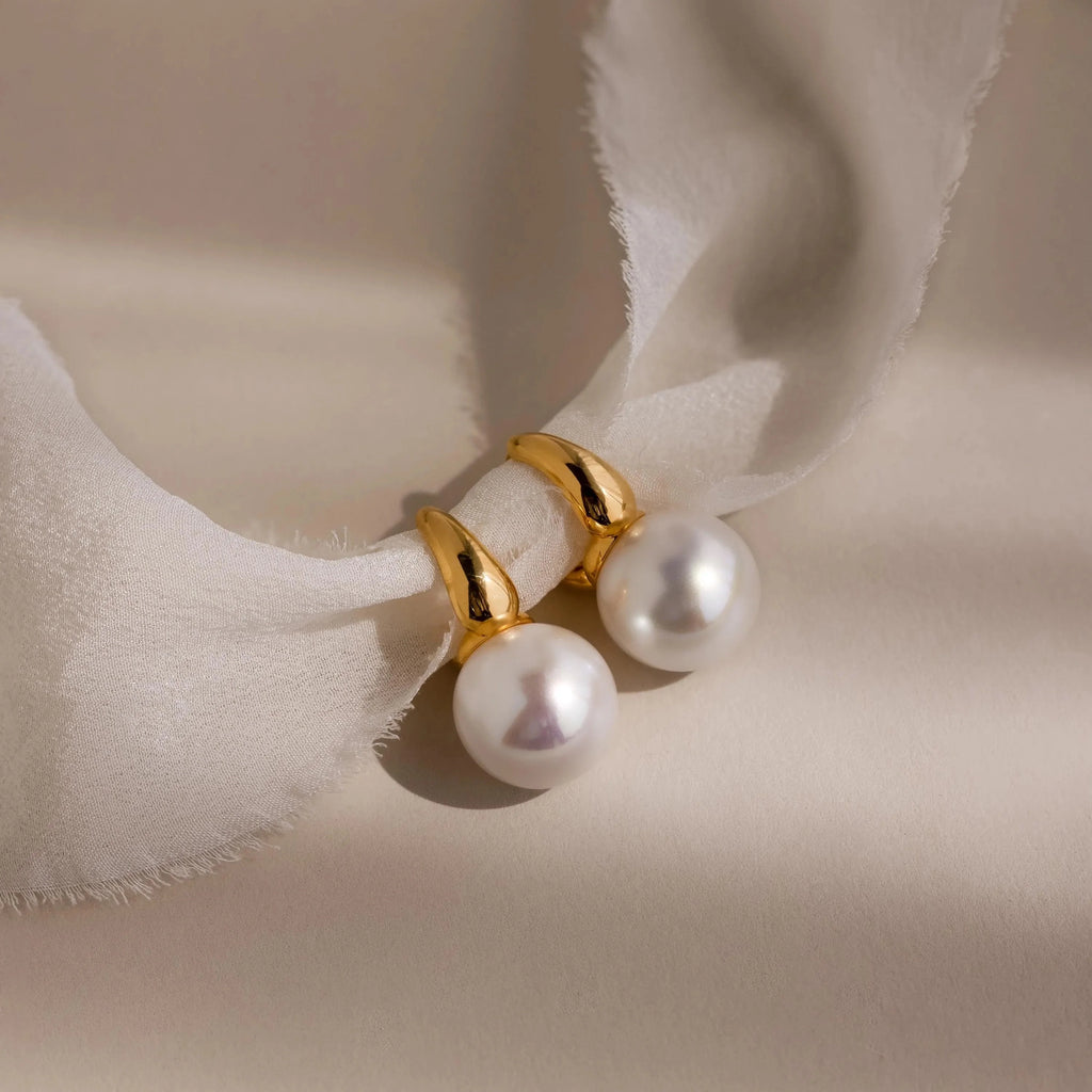Dome Pearl Huggies Silver 18K Gold Plated