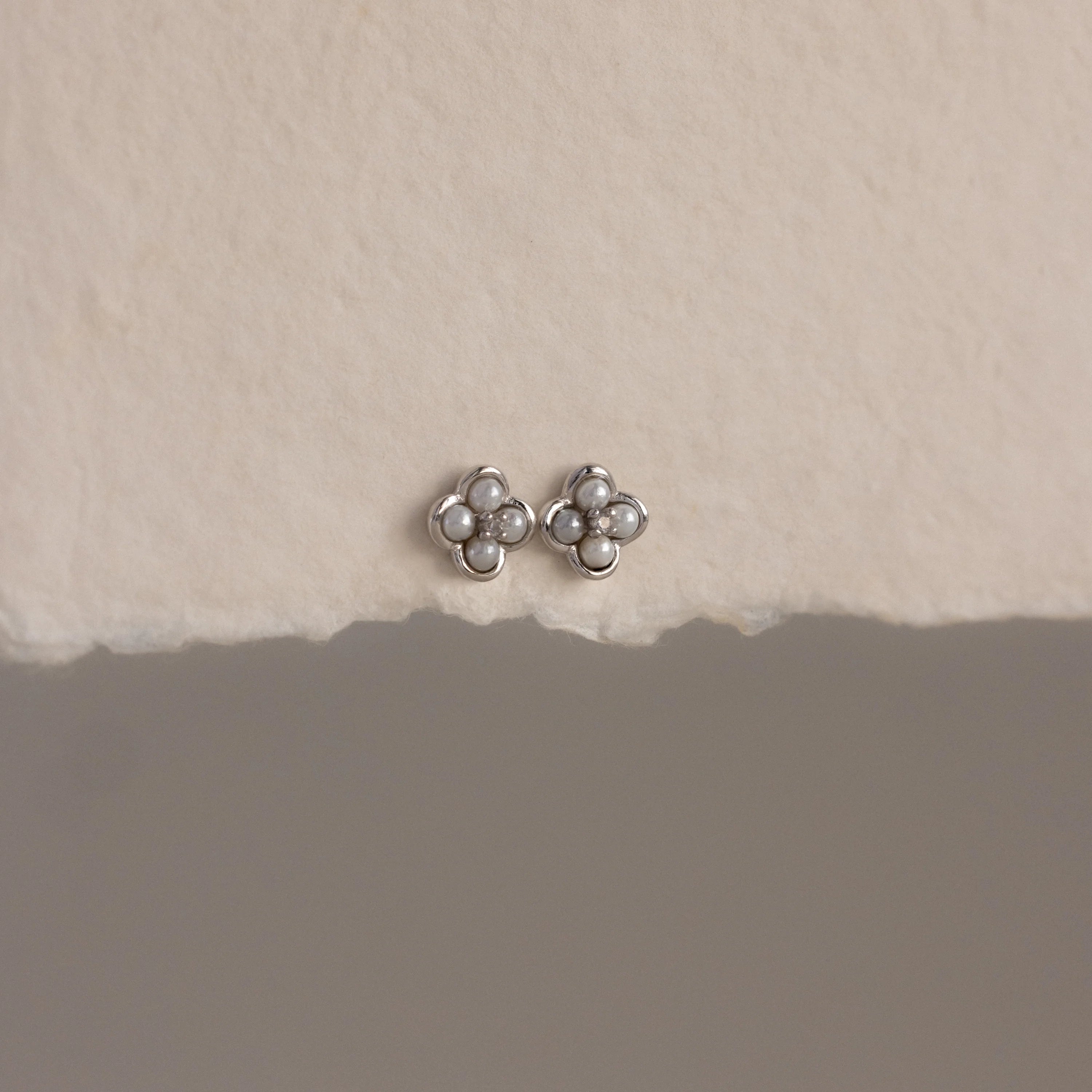 Diamond Pearl Flower Studs Silver 18K Gold Plated