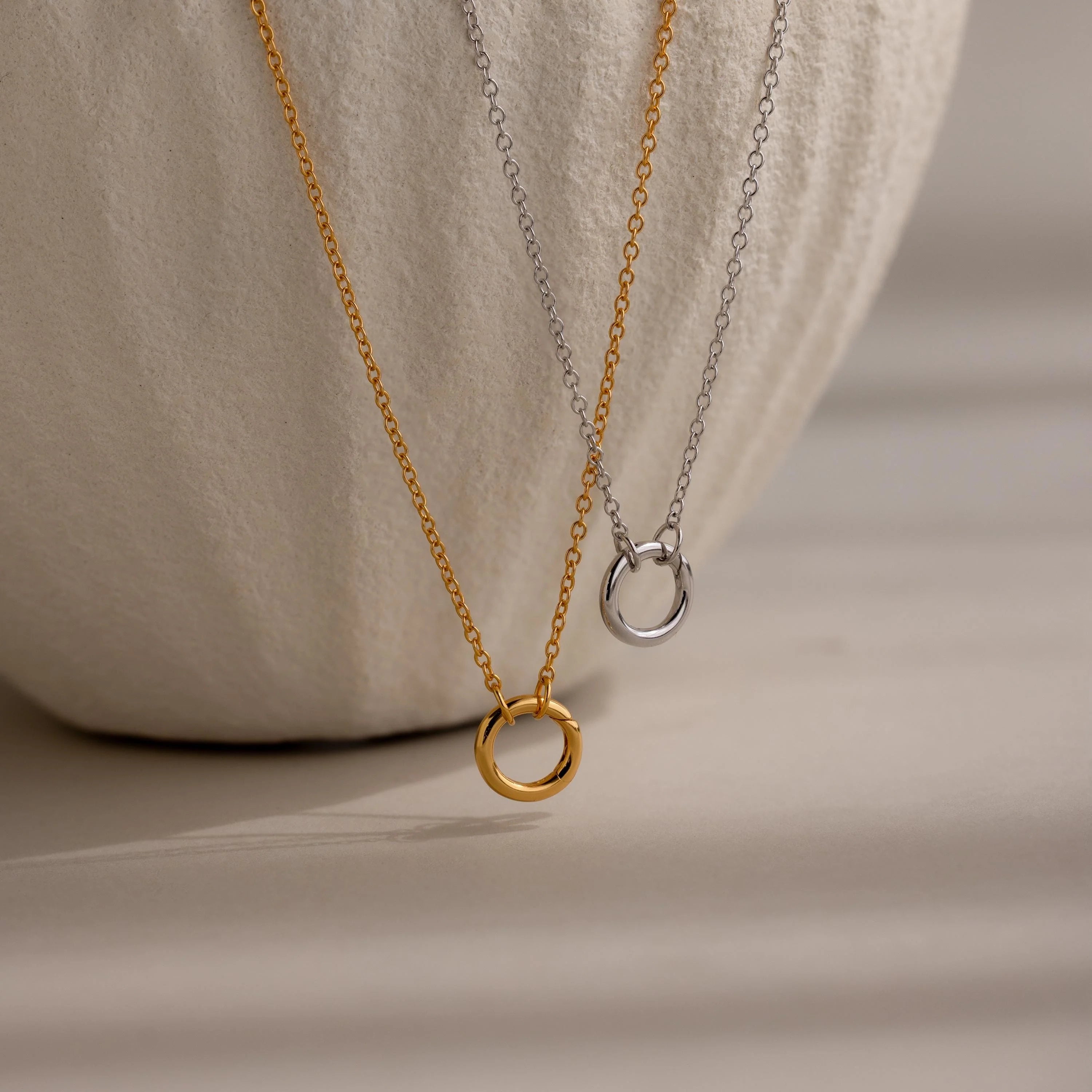 Cable Chain Circle Charm Necklace Silver 18K Gold Plated