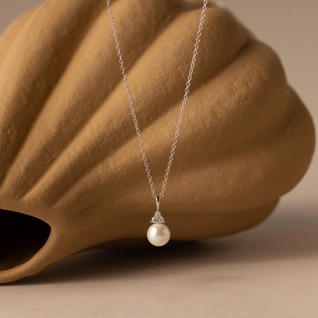 Diamond Halo Pearl Necklace Silver 18K Gold Plated