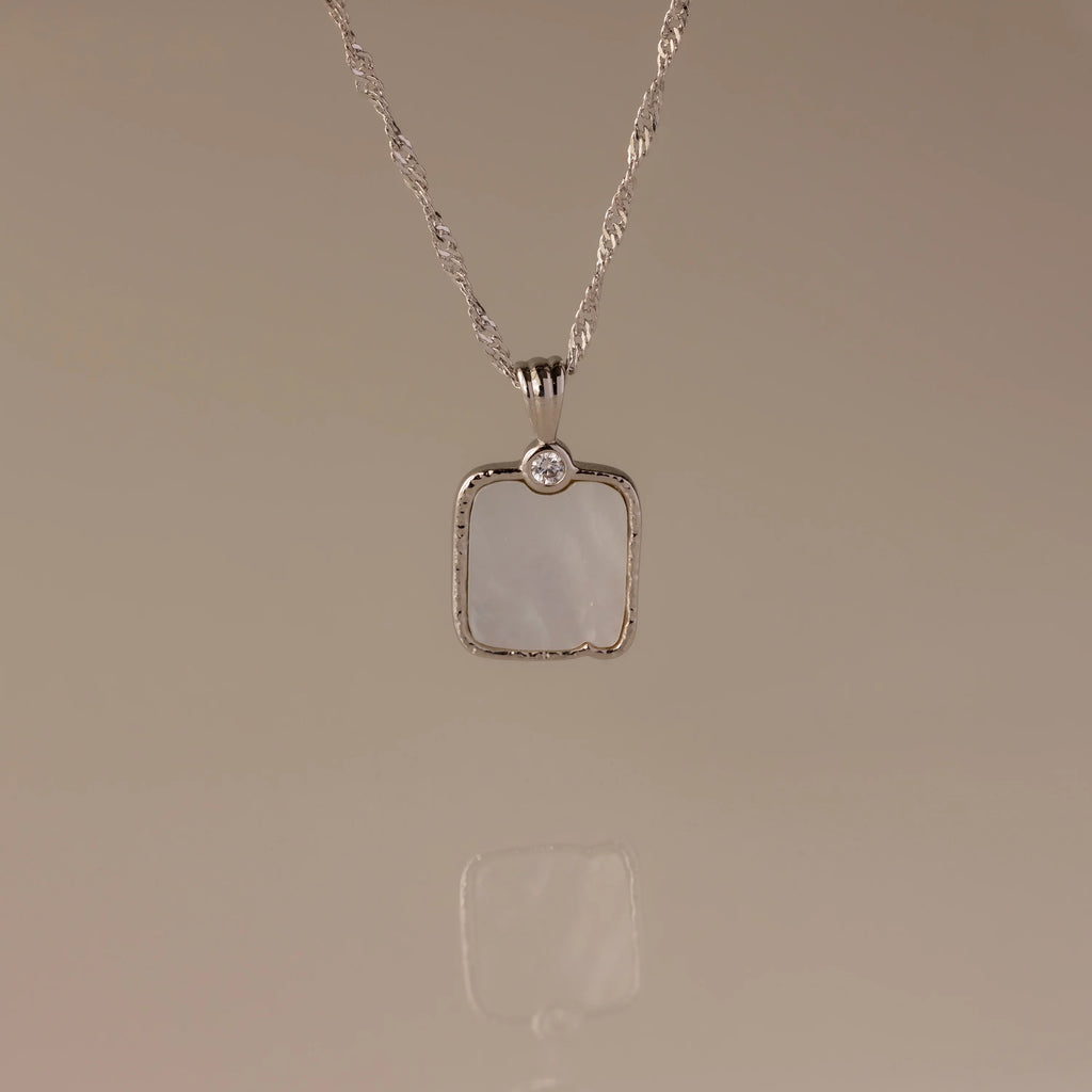 Serenity Mother of Pearl Necklace Silver 18K Gold Plated