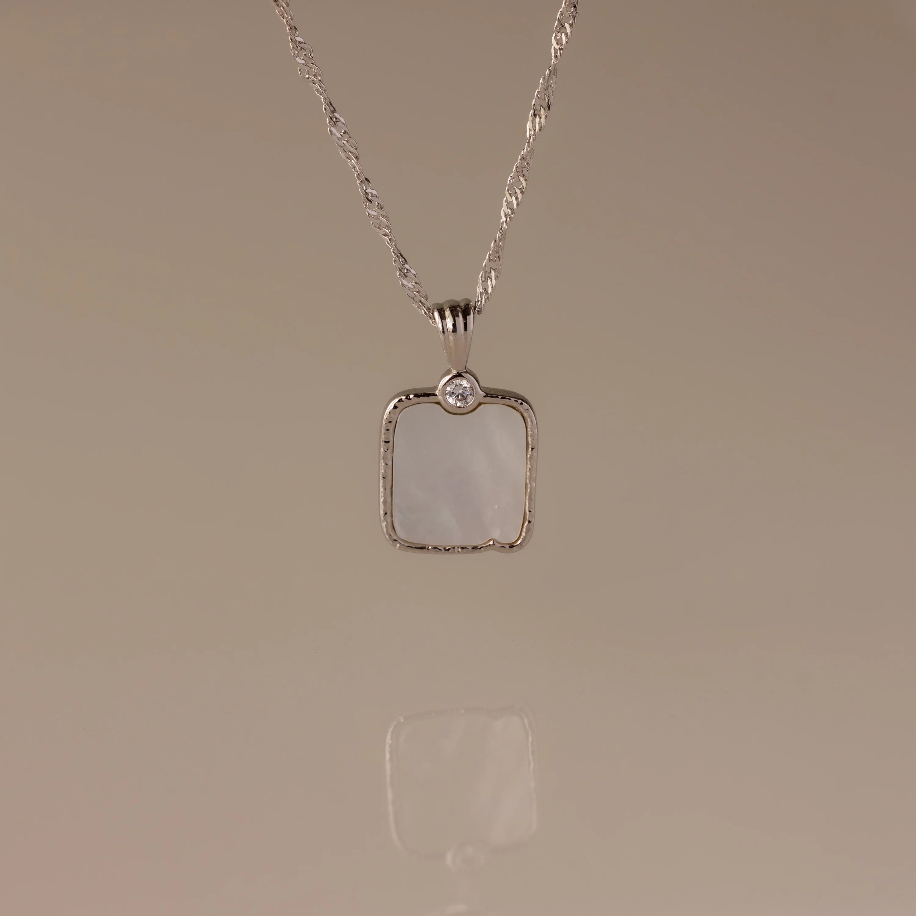 Serenity Mother of Pearl Necklace Silver 18K Gold Plated