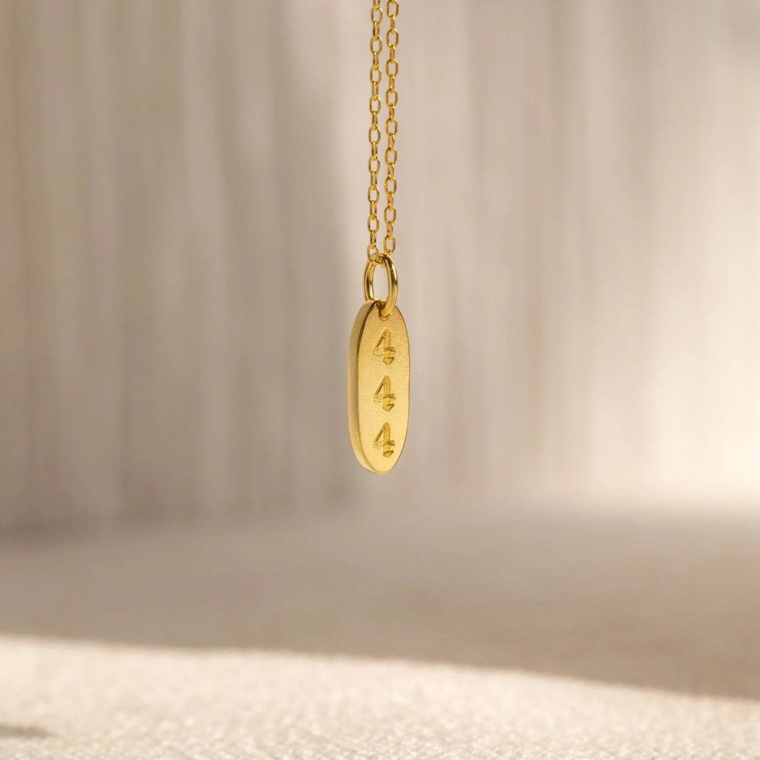Old English Oval Tag Necklace Silver 18K Gold Plated