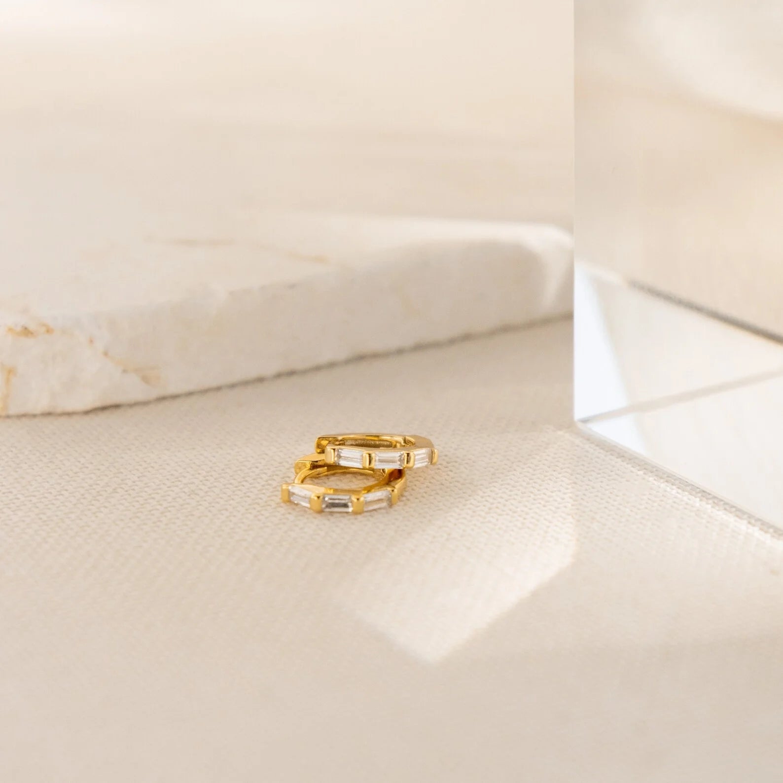 Kenia Diamond Huggies Silver 18K Gold Plated