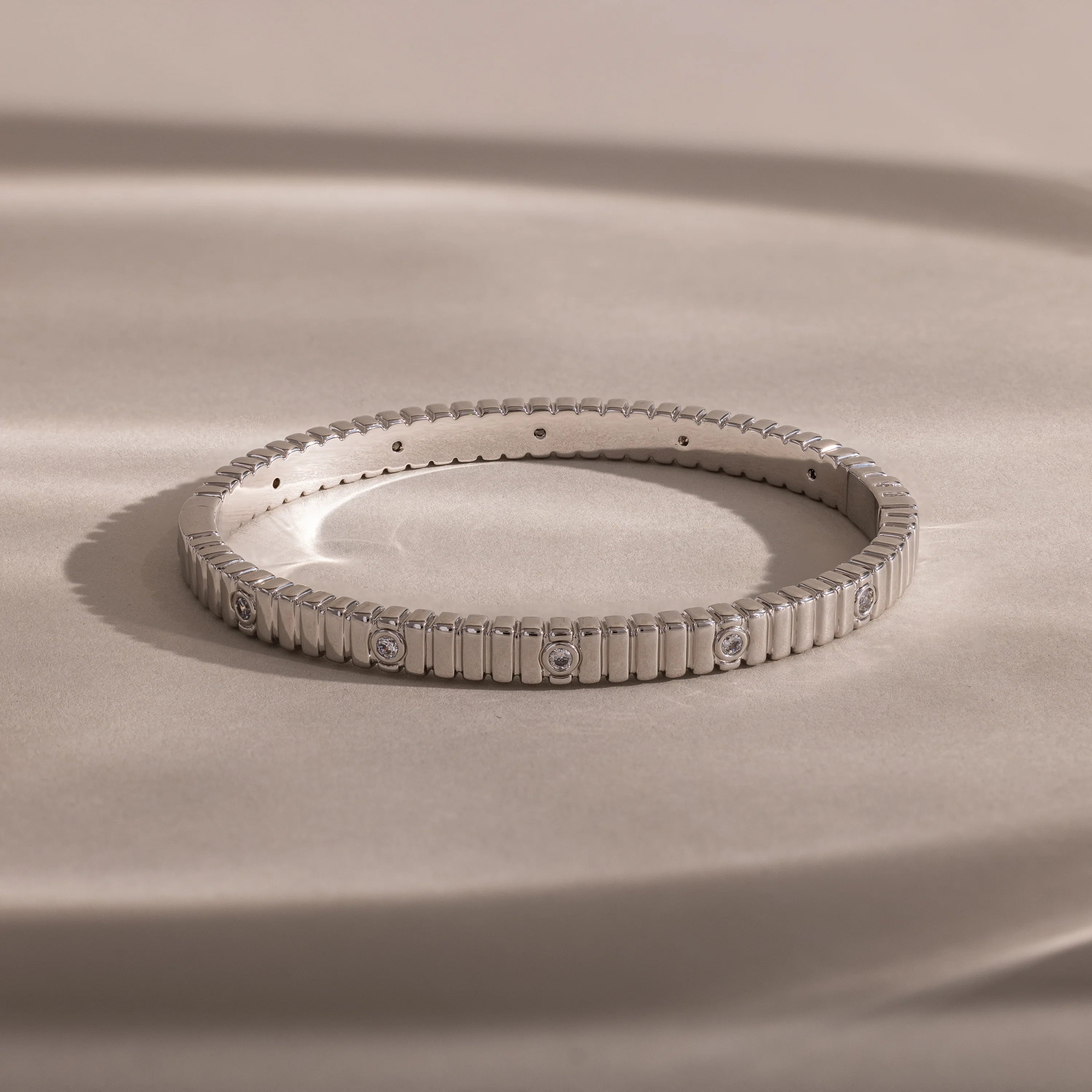 Ribbed Diamond Bangle Silver 18K Gold Plated