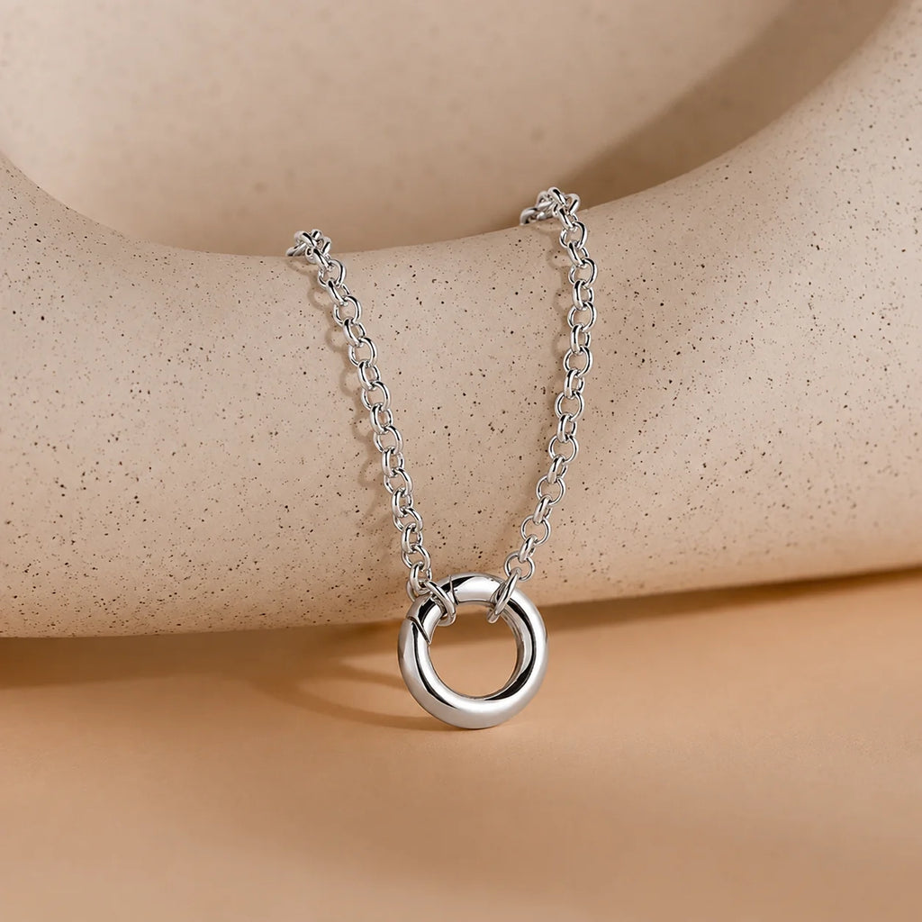 Circle Link Charm Bracelet