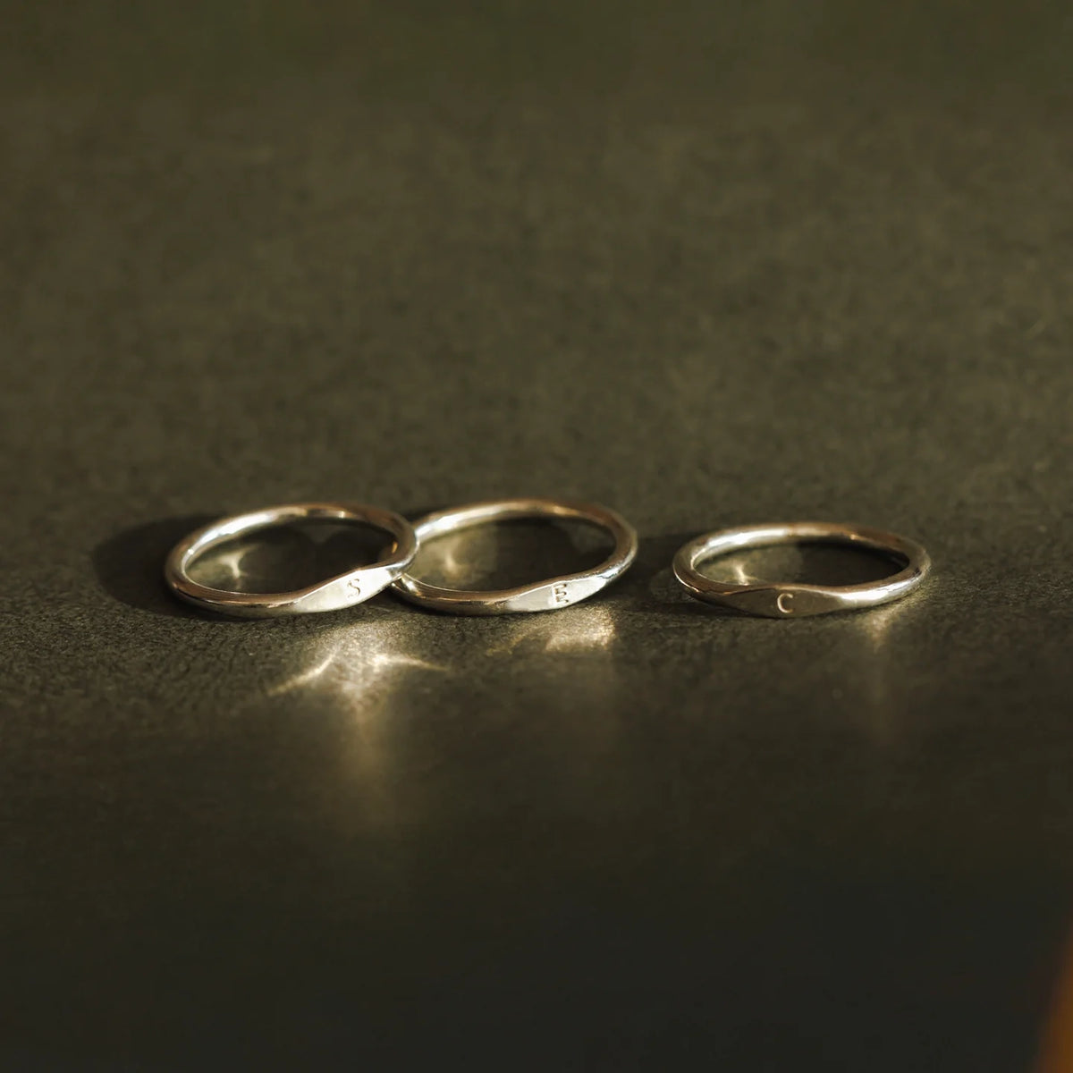 Micro Signet Ring