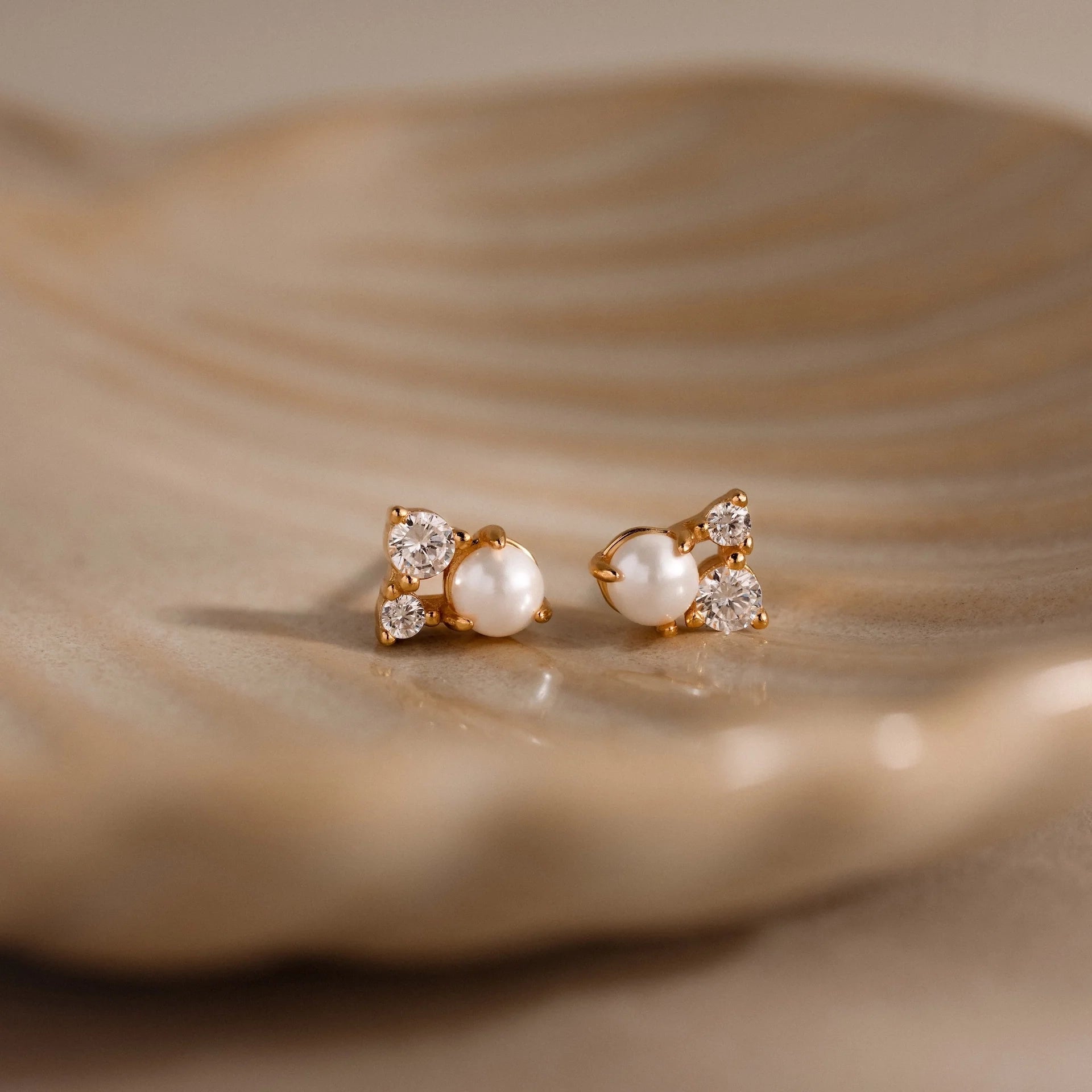 Pearl Diamond Cluster Studs Silver 18K Gold Plated