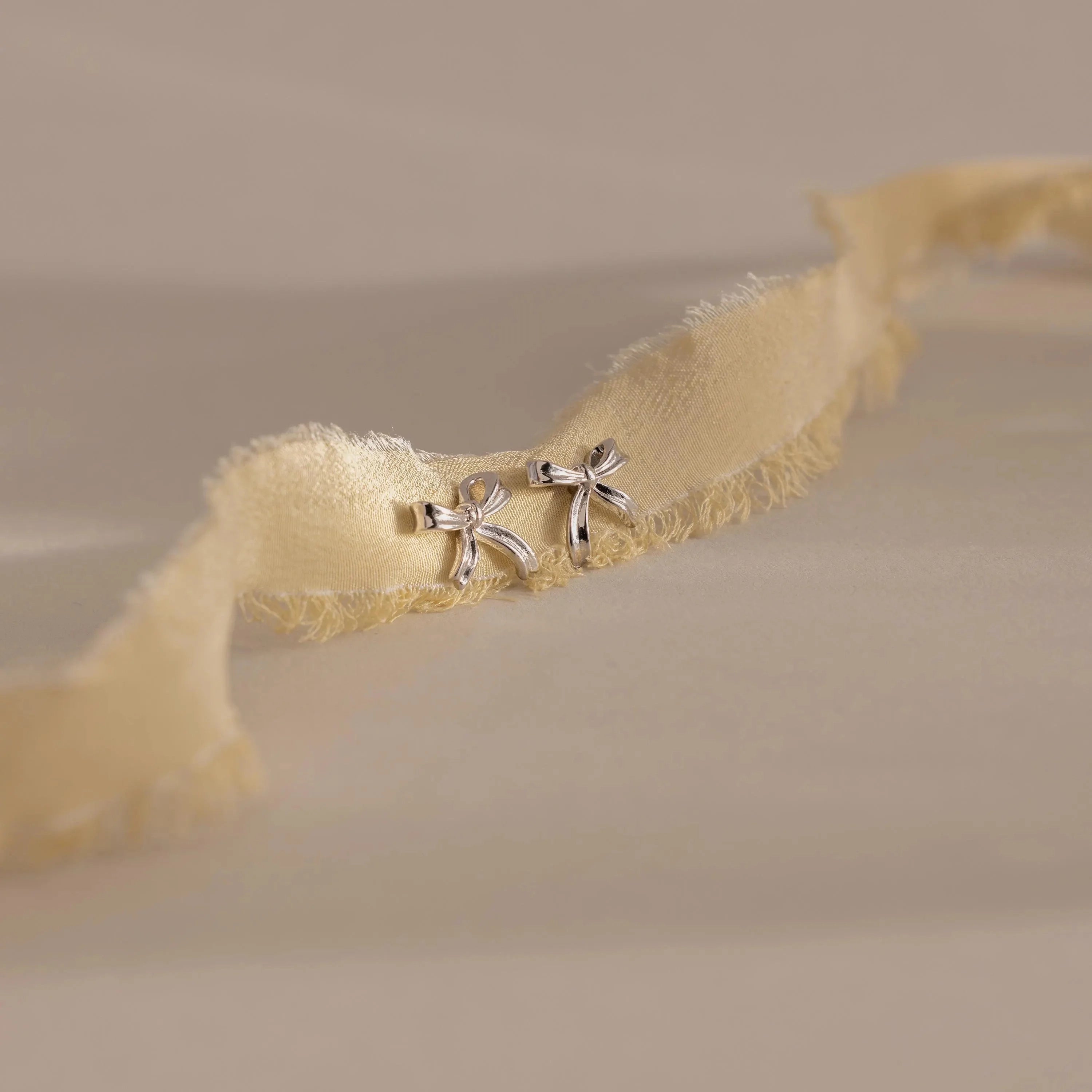 Bow Studs Silver 18K Gold Plated