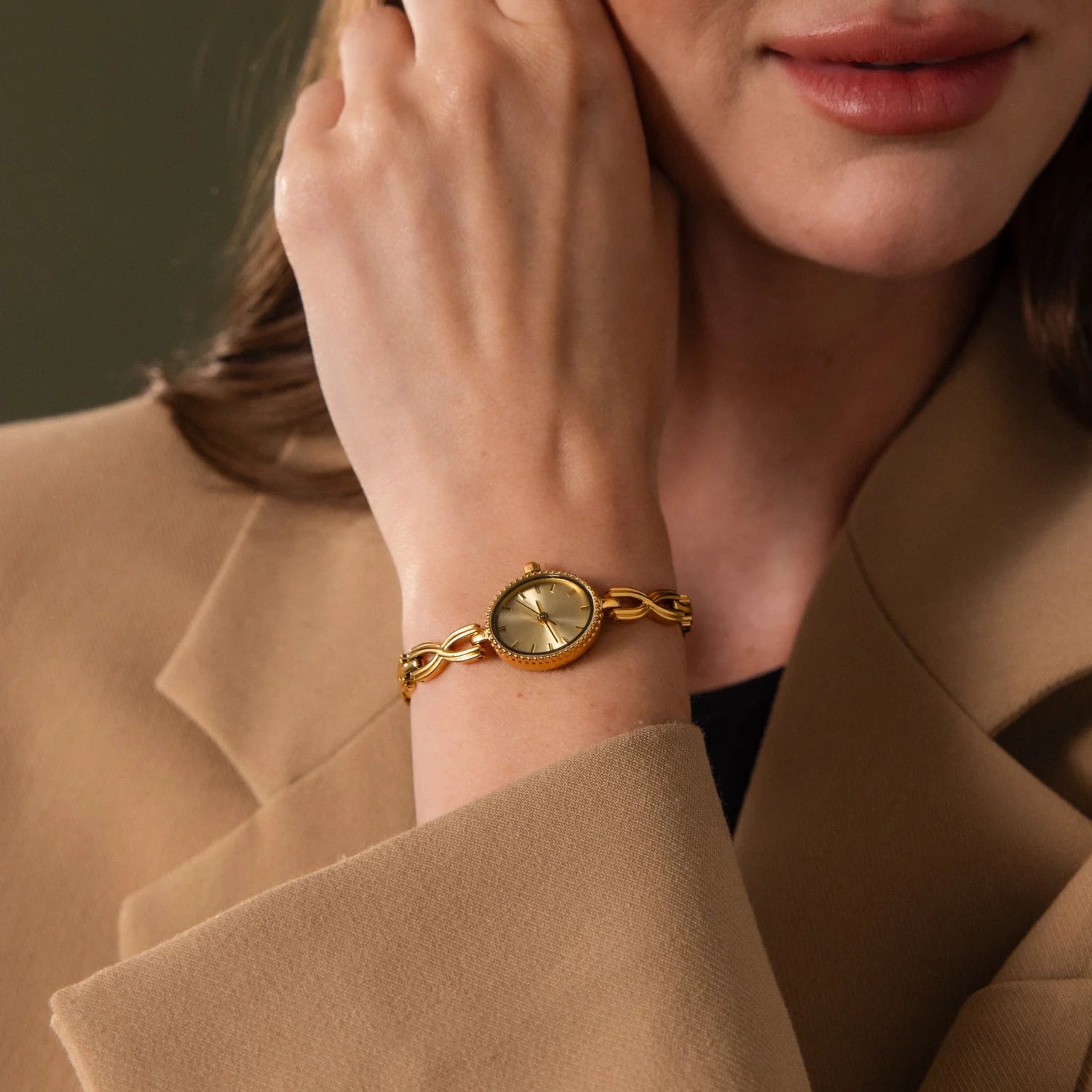 Oval Infinity Link Timepiece Silver 18K Gold Plated