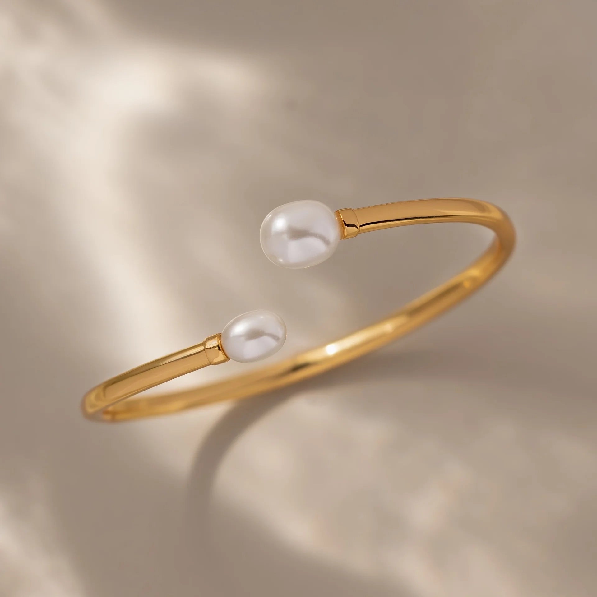 Serenity Pearl Cuff Bracelet Silver 18K Gold Plated