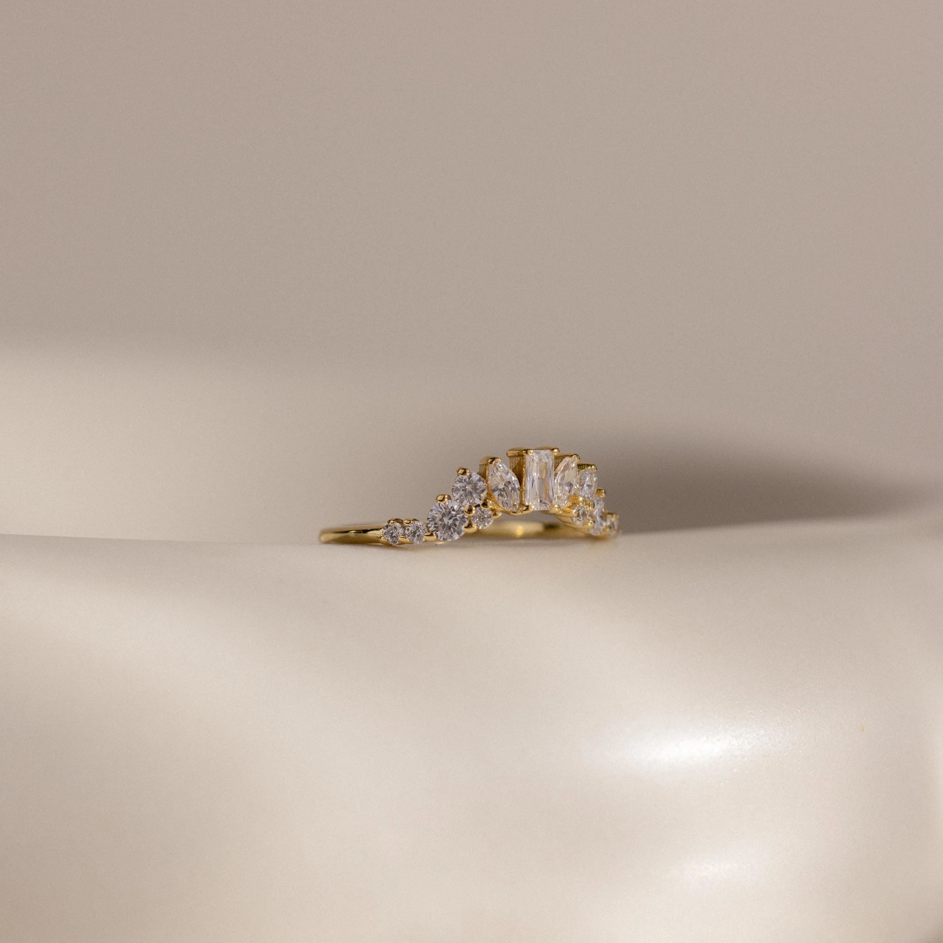 Diamond Curve Cluster Ring Silver 18K Gold Plated