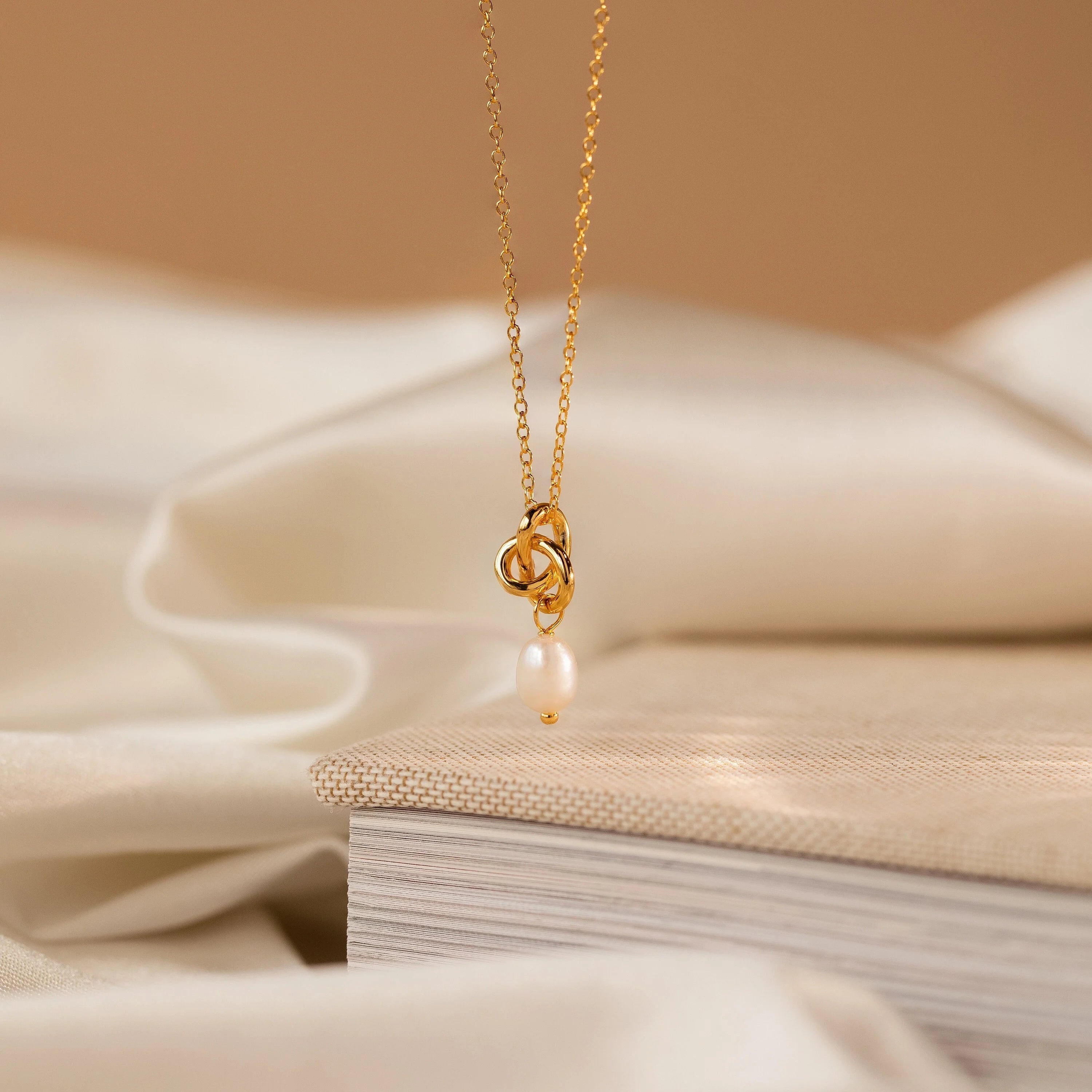 Dainty Knot Pearl Necklace Silver 18K Gold Plated