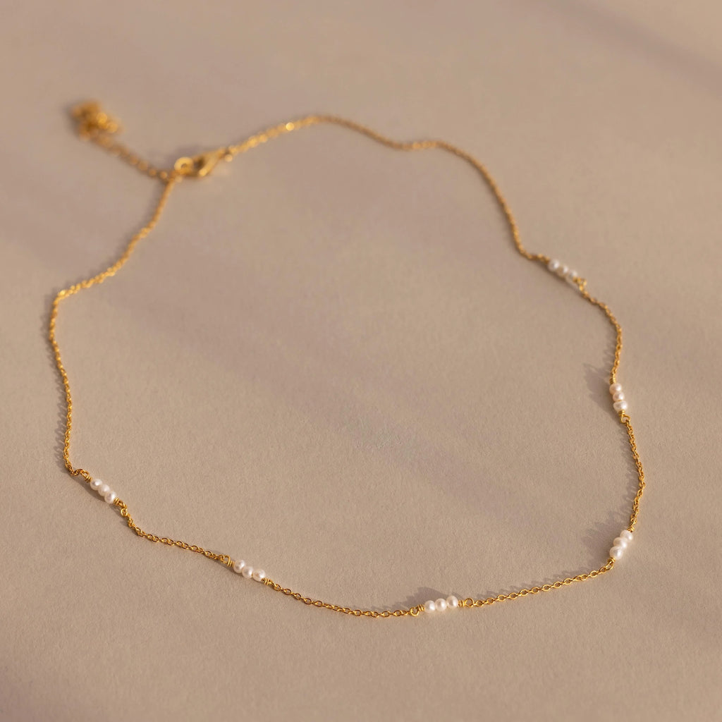 Hali Pearl Station Necklace Silver 18K Gold Plated