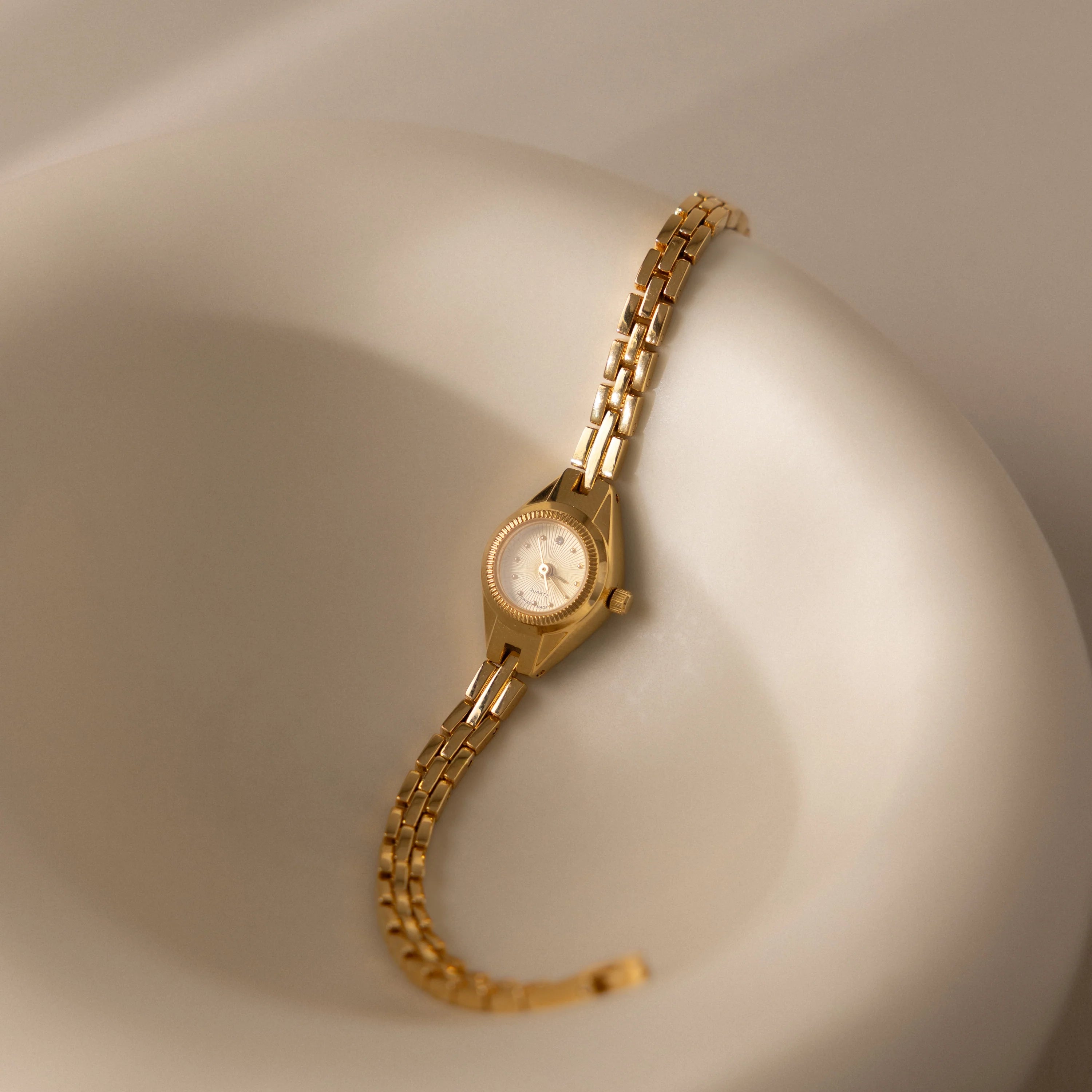 Petite Round Timepiece Silver 18K Gold Plated