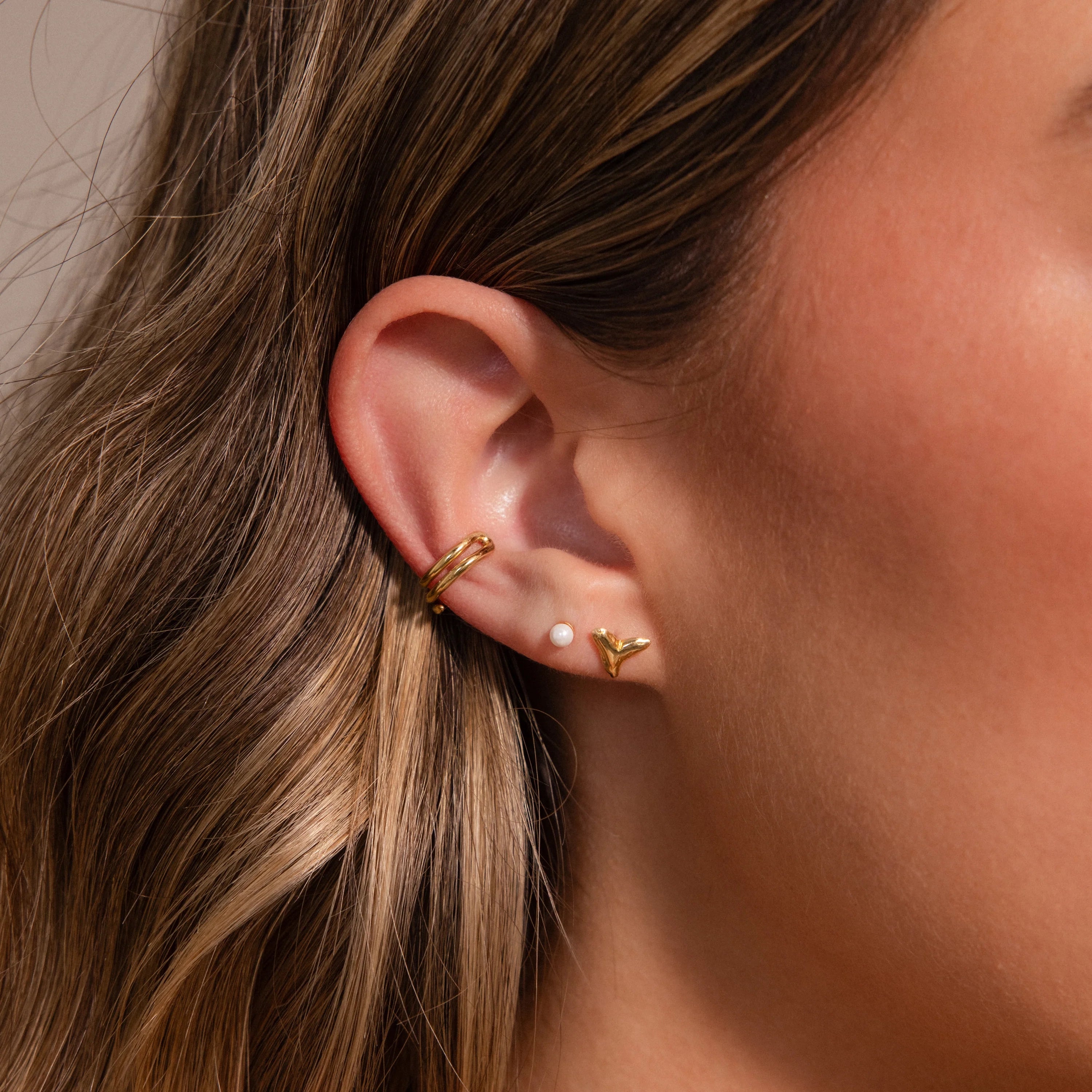 Shark Tooth Flatback Studs Silver 18K Gold Plated