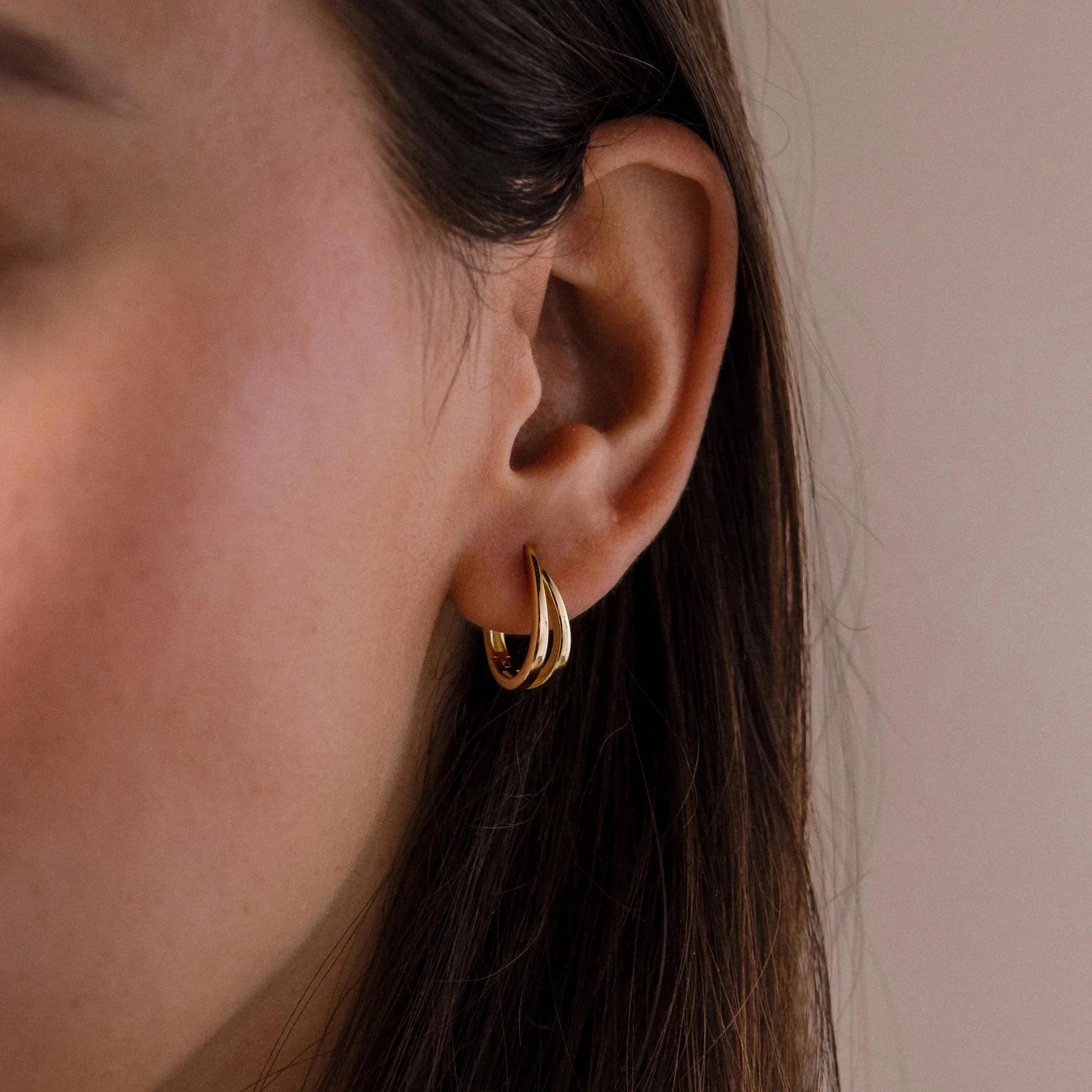 Double Loop Hoops